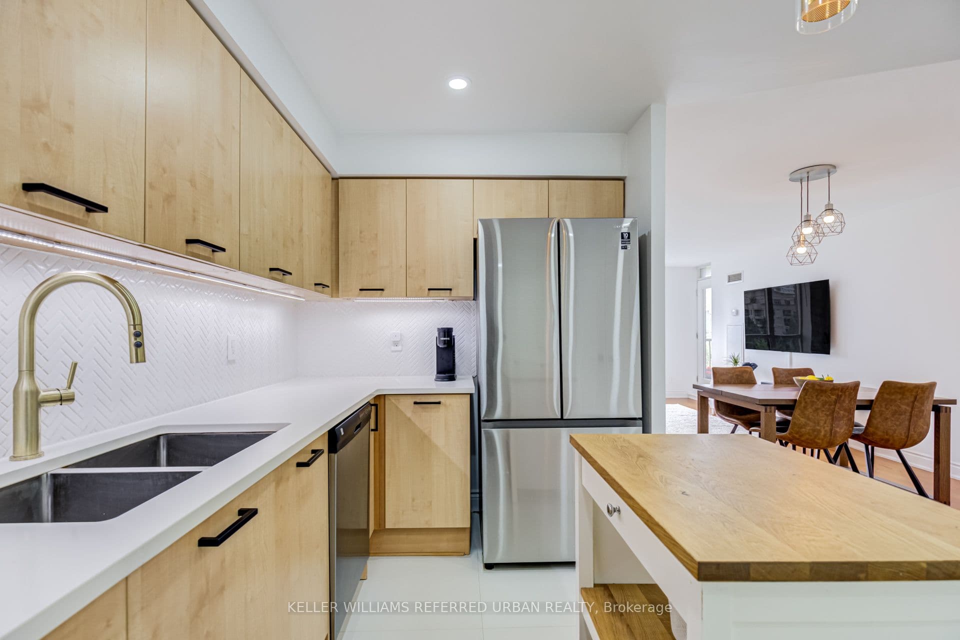 Unit 510 55 Harrison Garden Boulevard photo 1