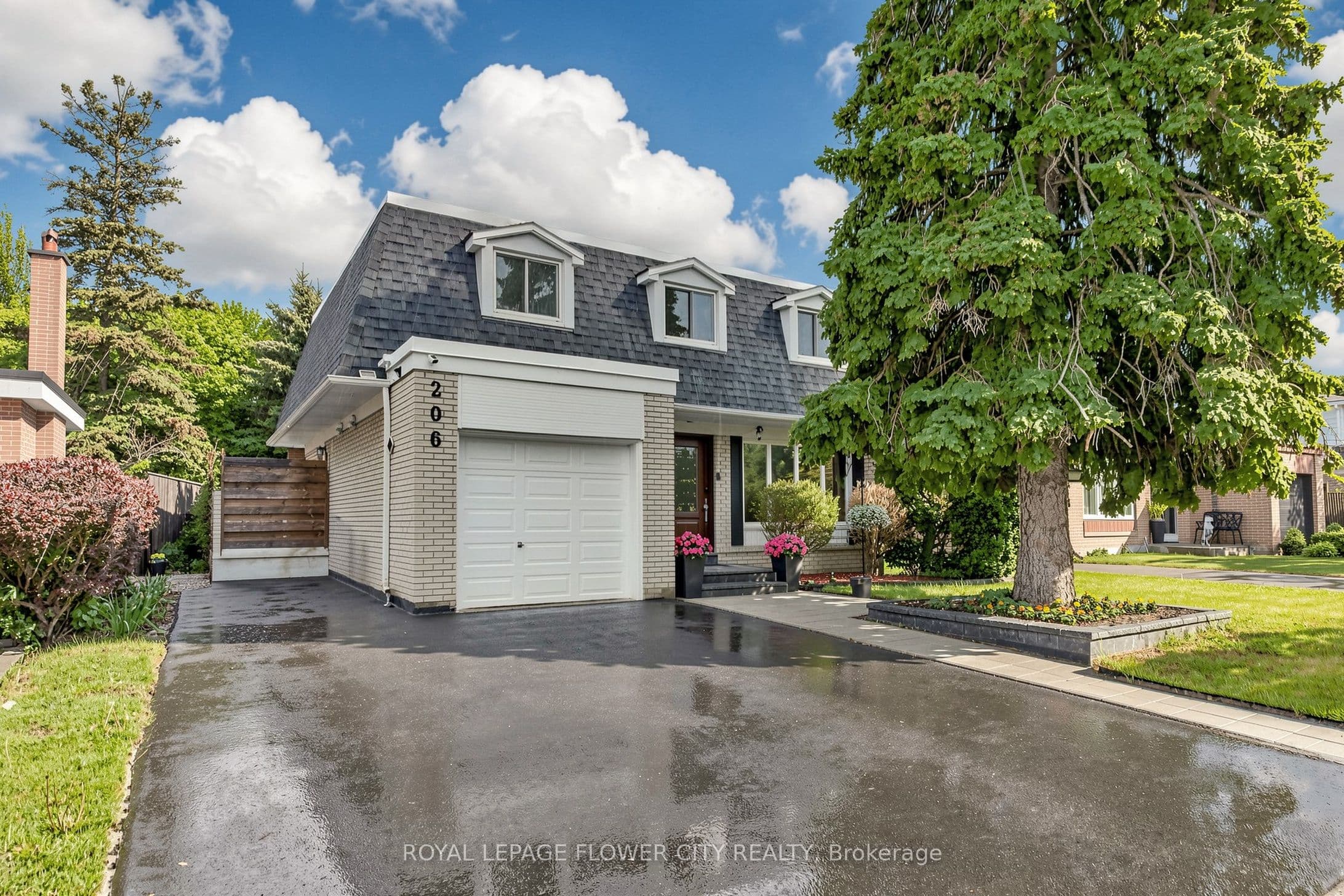 206 Mcmurchy Avenue photo 1