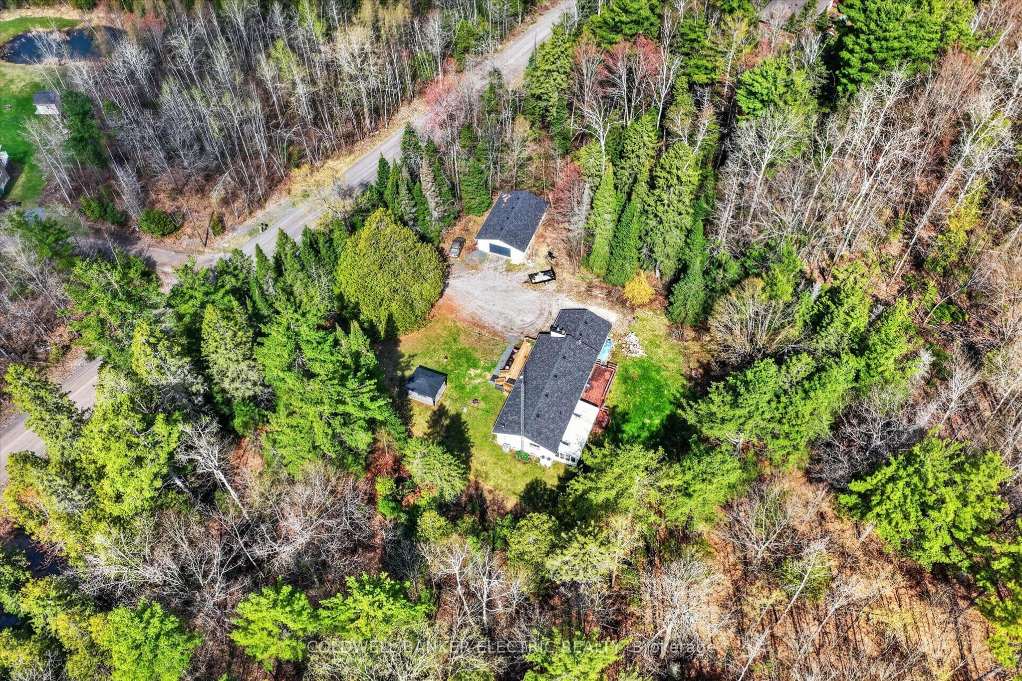 517 2nd Line Belmont N/A photo 1