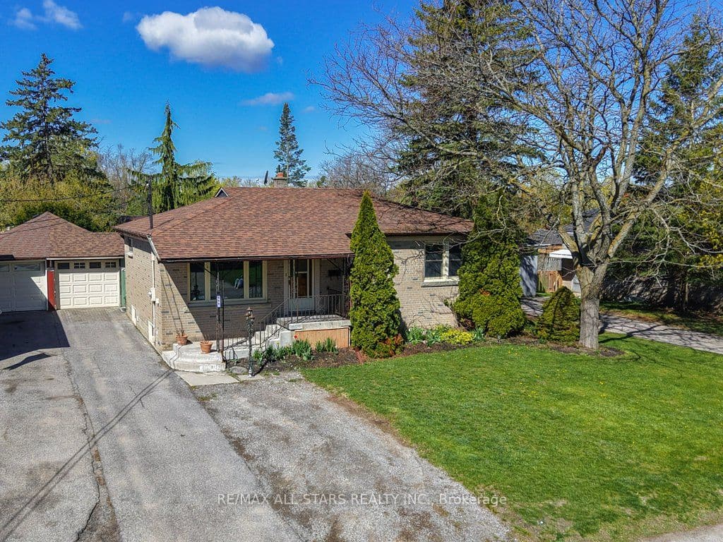 111 Adelaide Street photo 1