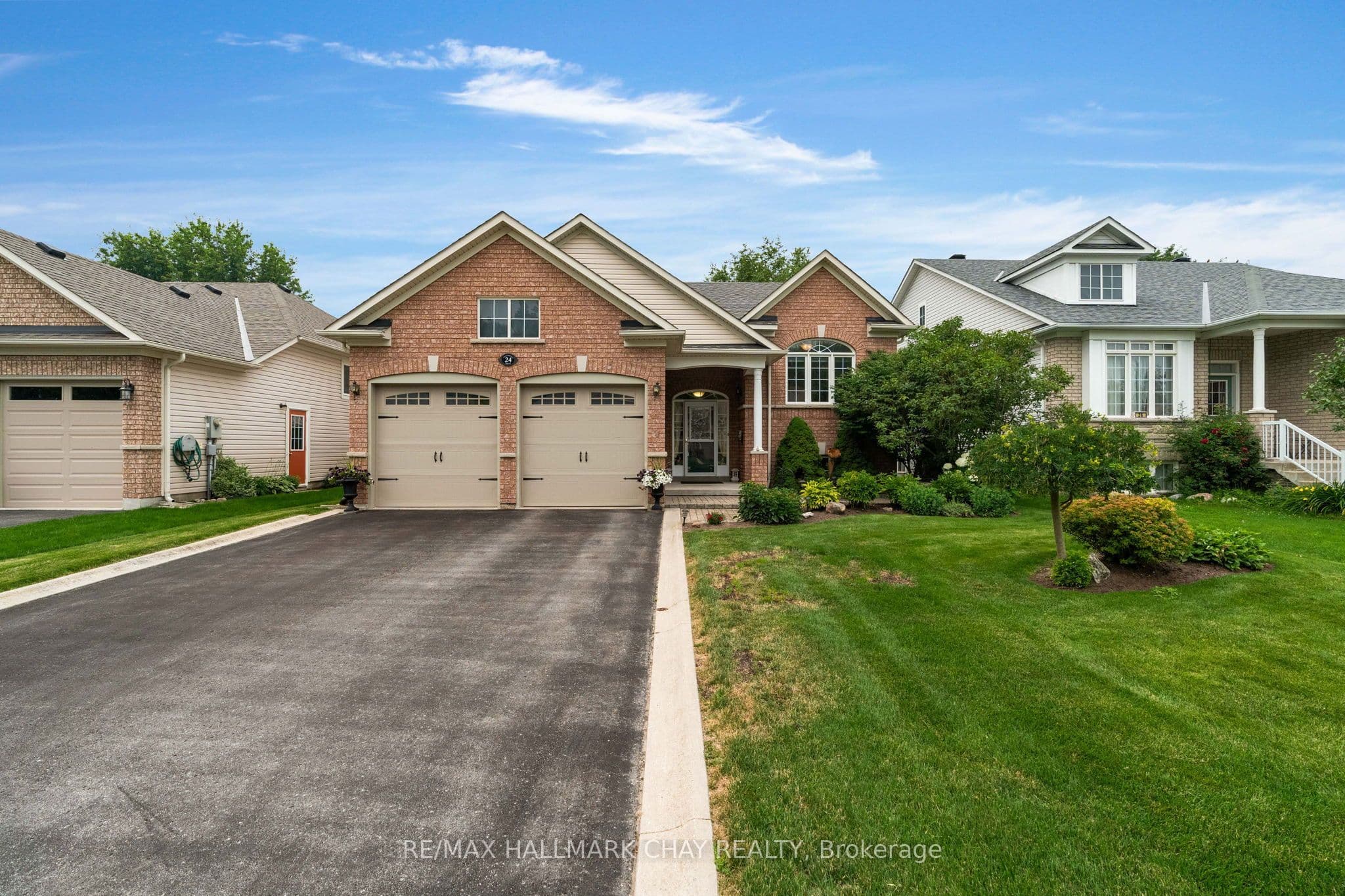 24 Northwood Drive photo 1