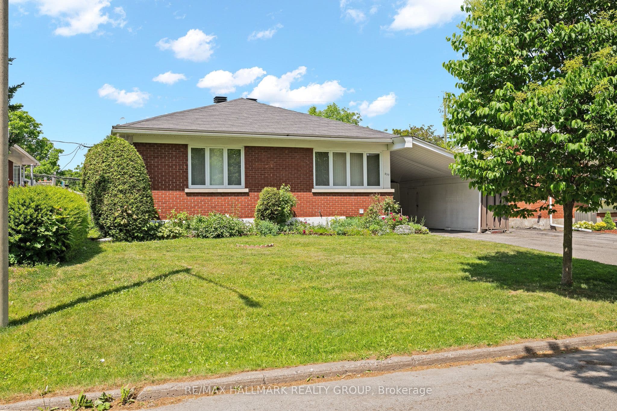 839 WESTON Drive photo 1