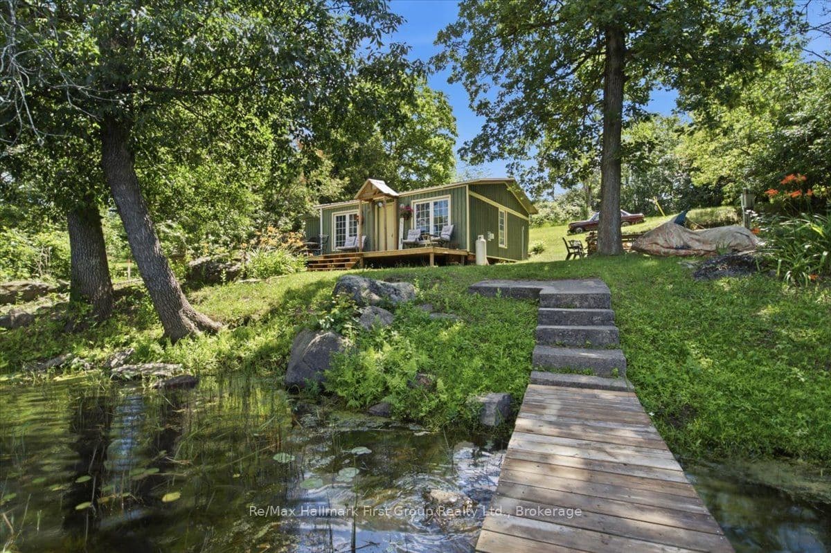 28 Birch Lane photo 1