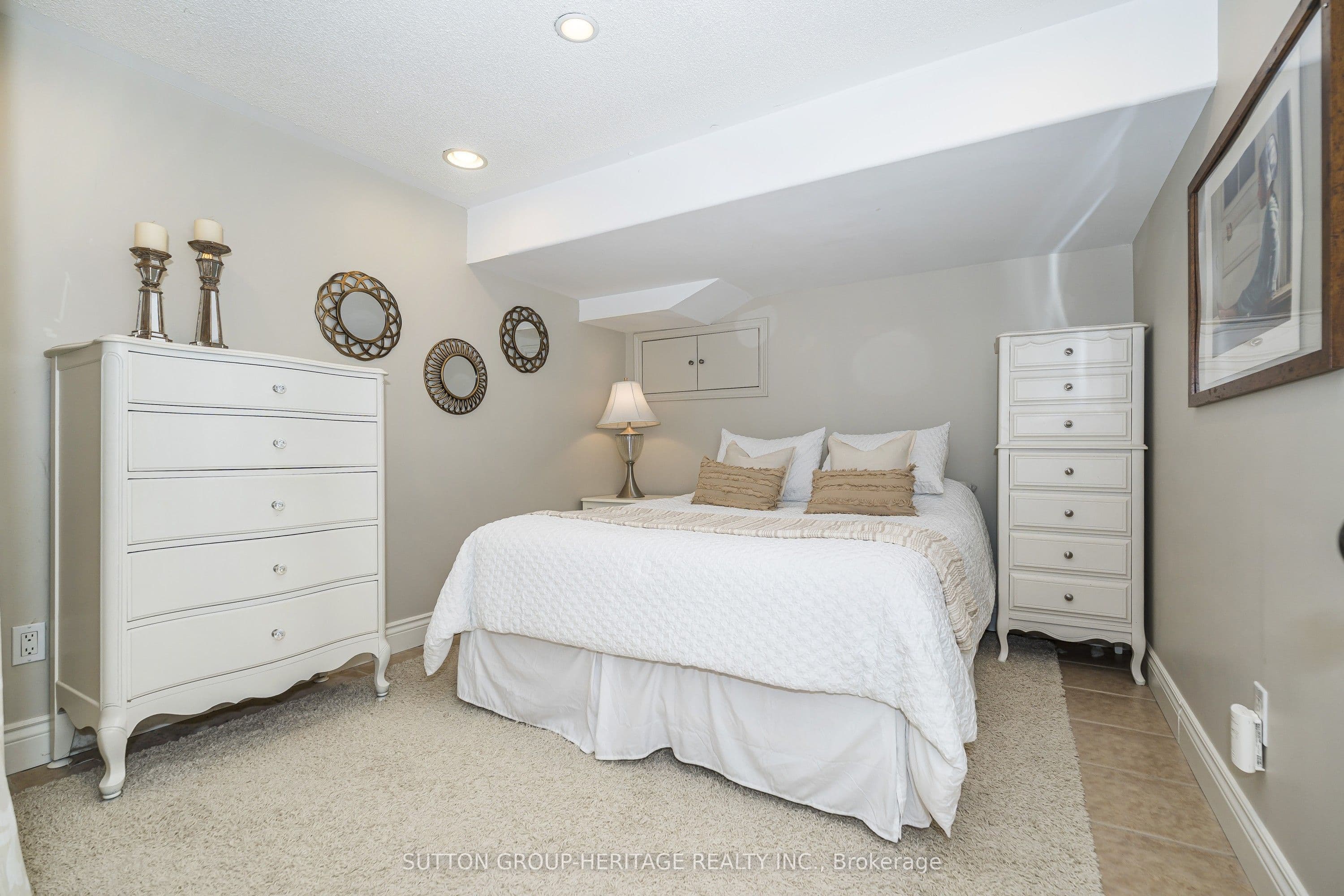 103 Gartshore Drive photo 1