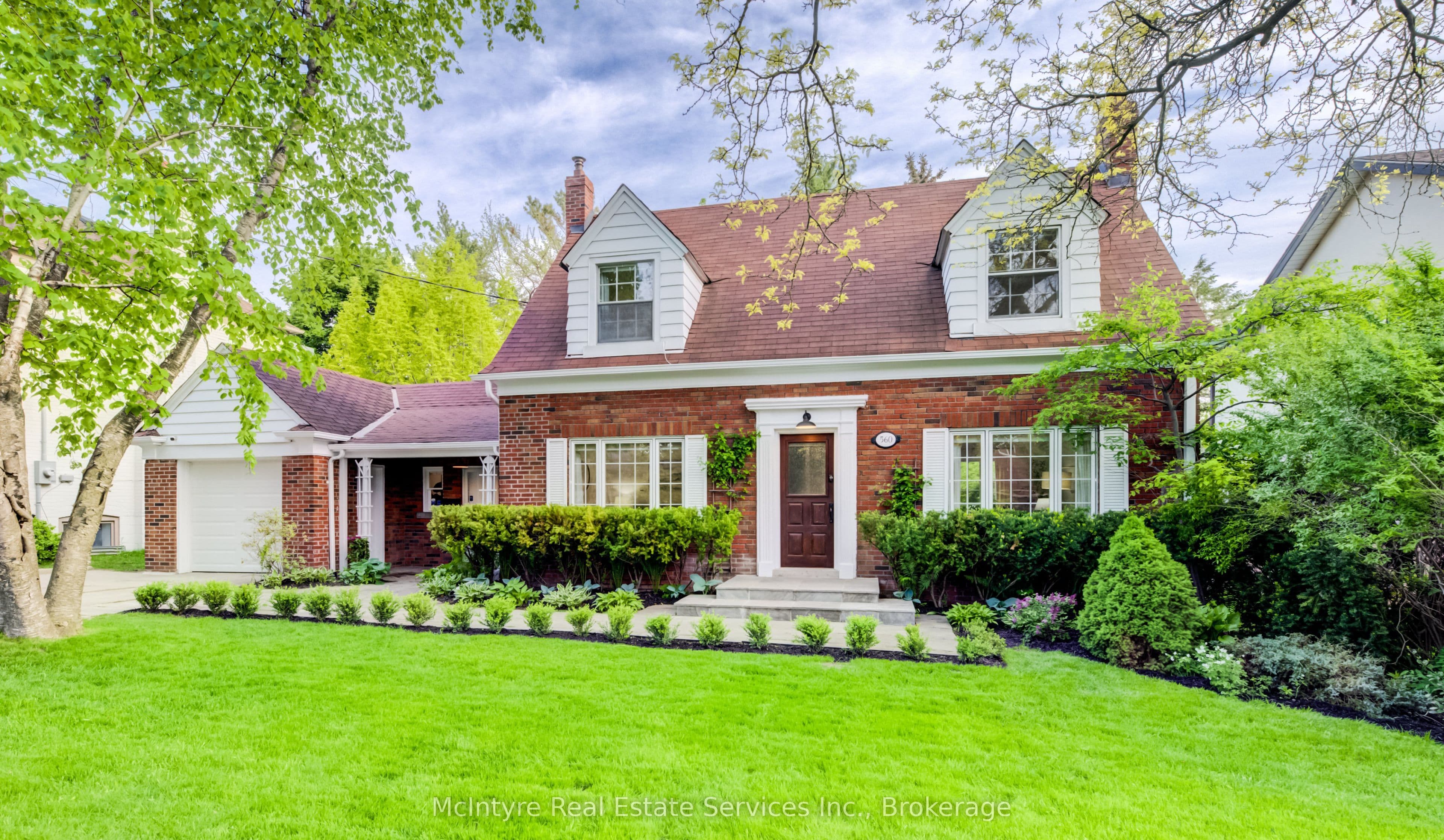560 Blythwood Road photo 1