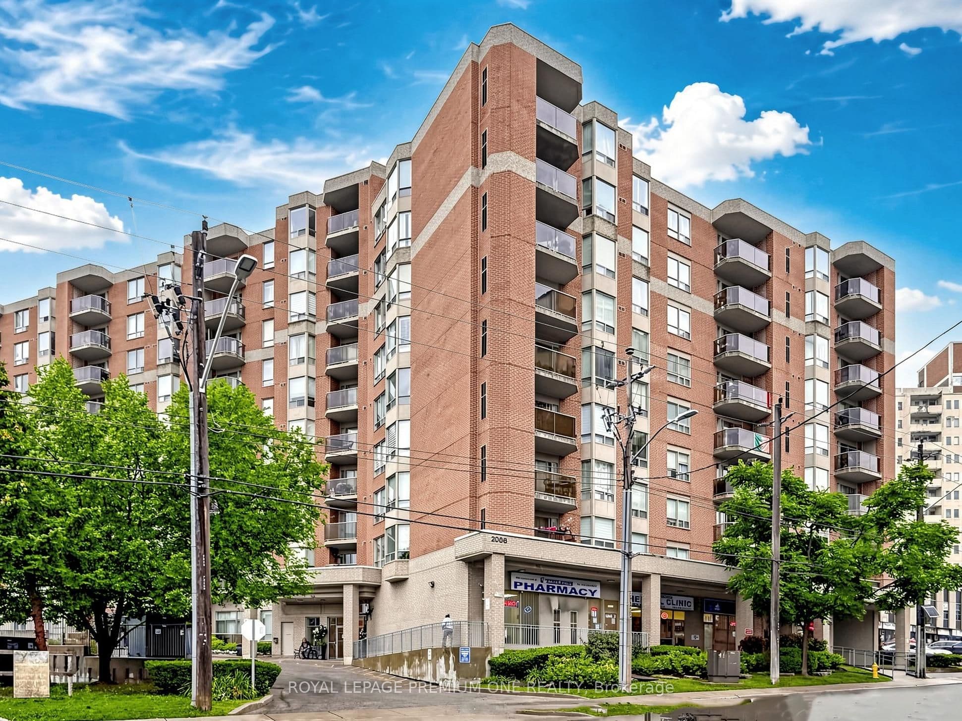 Unit 808 2088 Lawrence Ave Avenue photo 1