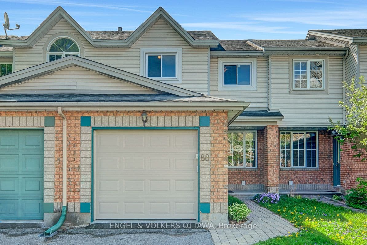 88 Kincardine Drive photo 1