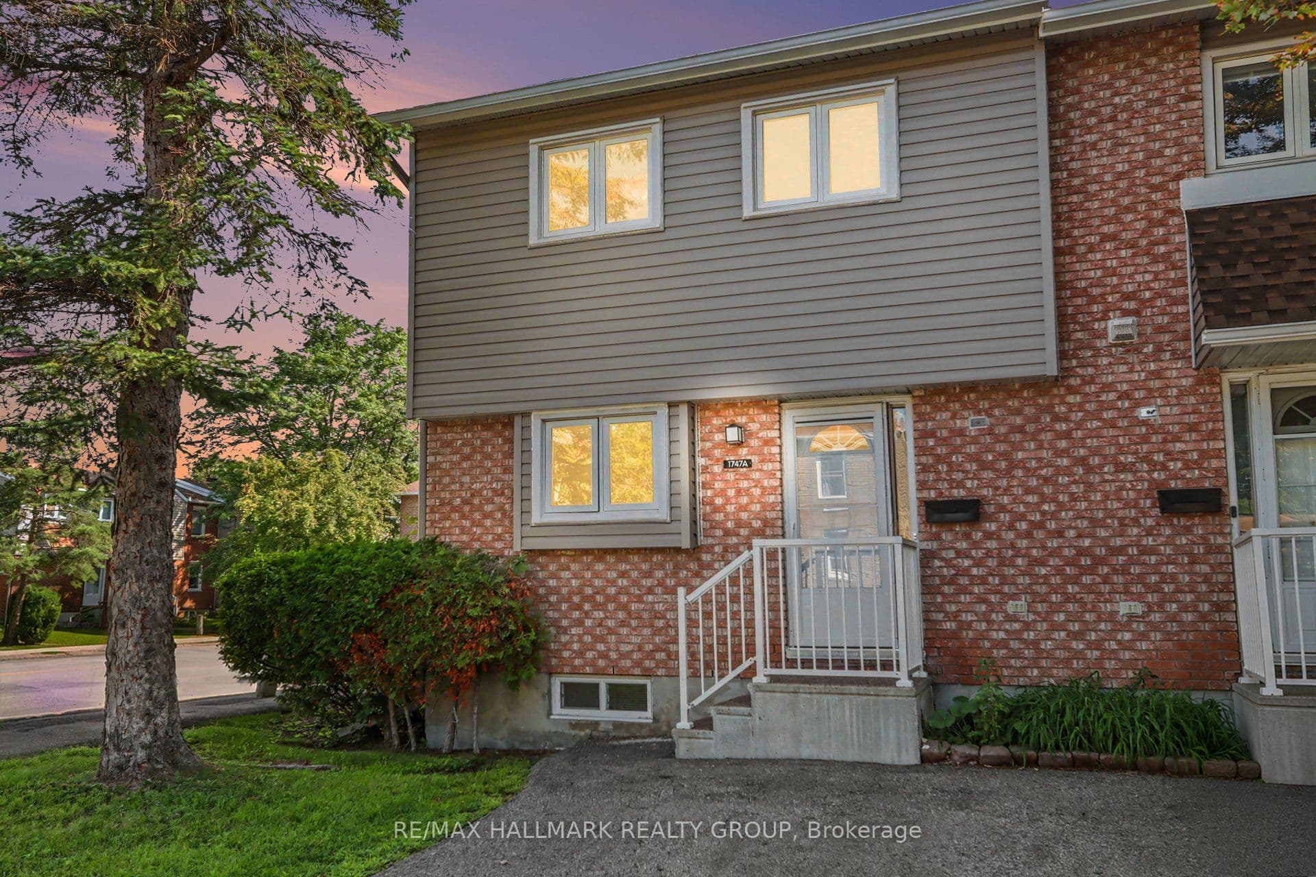 1747A Lamoureux Drive photo 1