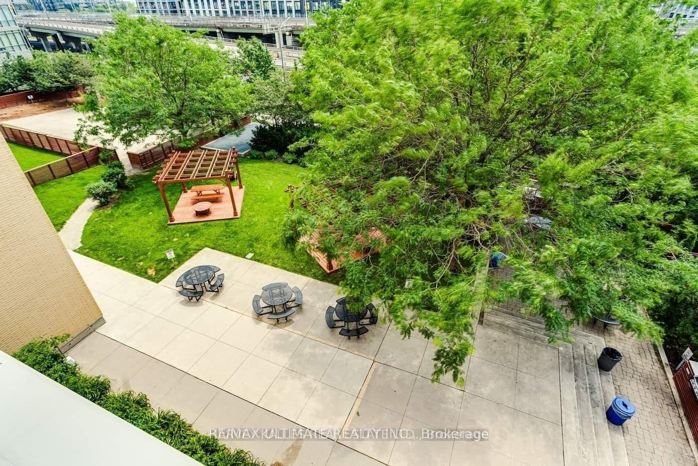 Unit 1812 35 Mariner Terrace photo 1