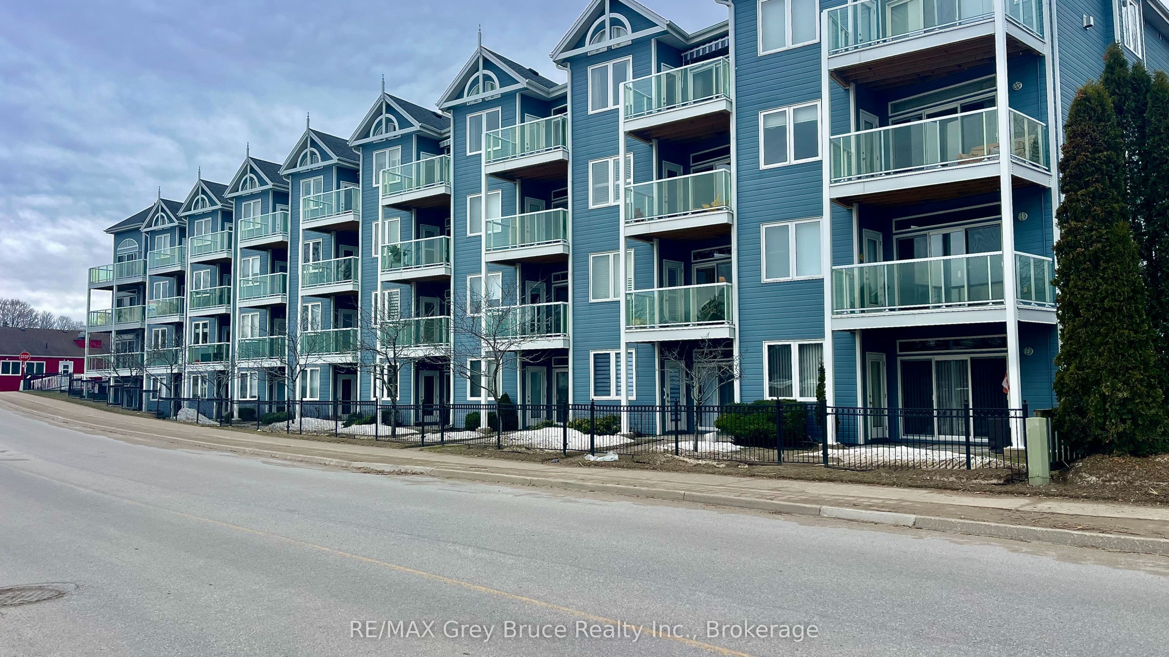 Unit 308 34 Bayfield Street photo 1