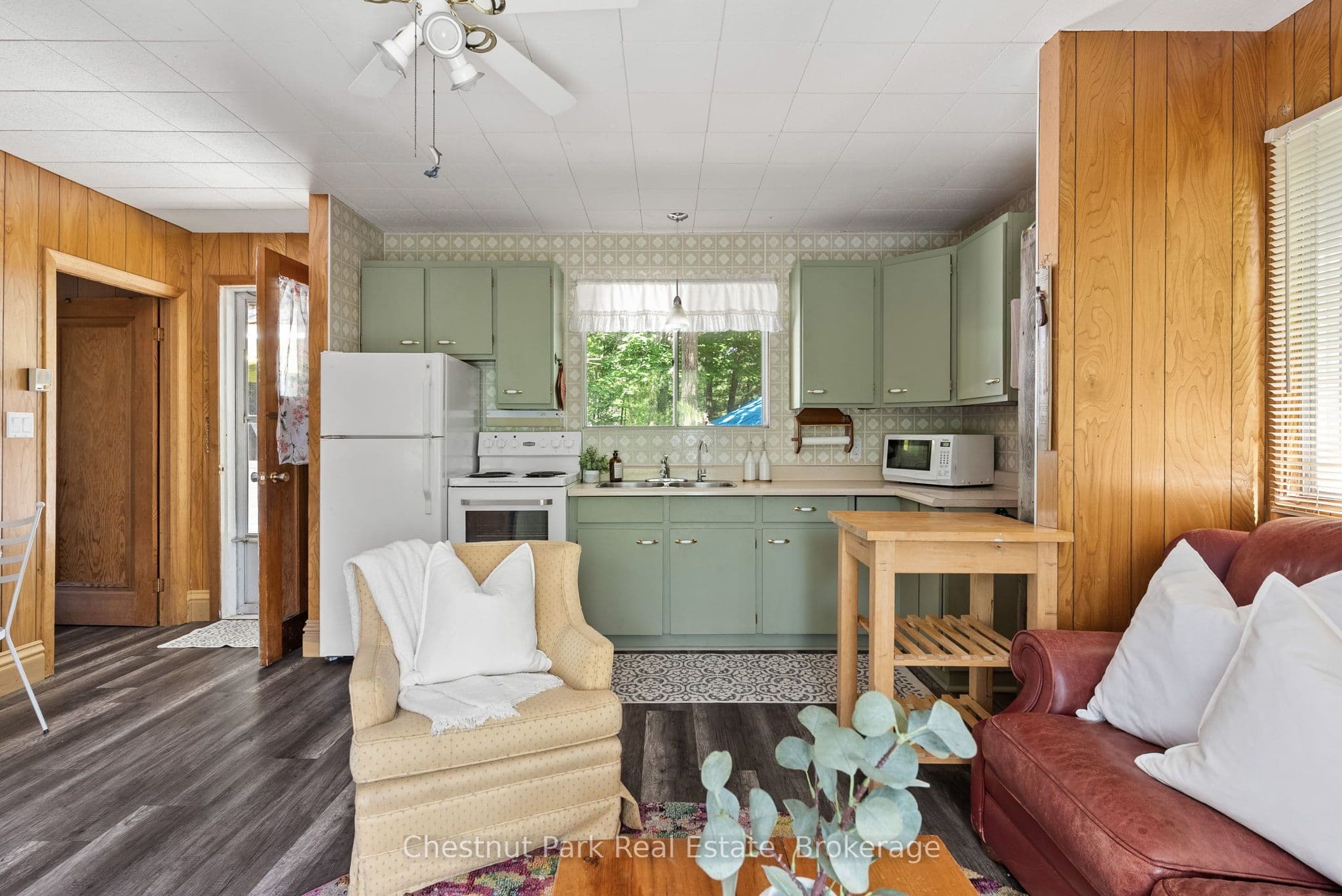 Unit 2 1185 North Kahshe Lake Road photo 1