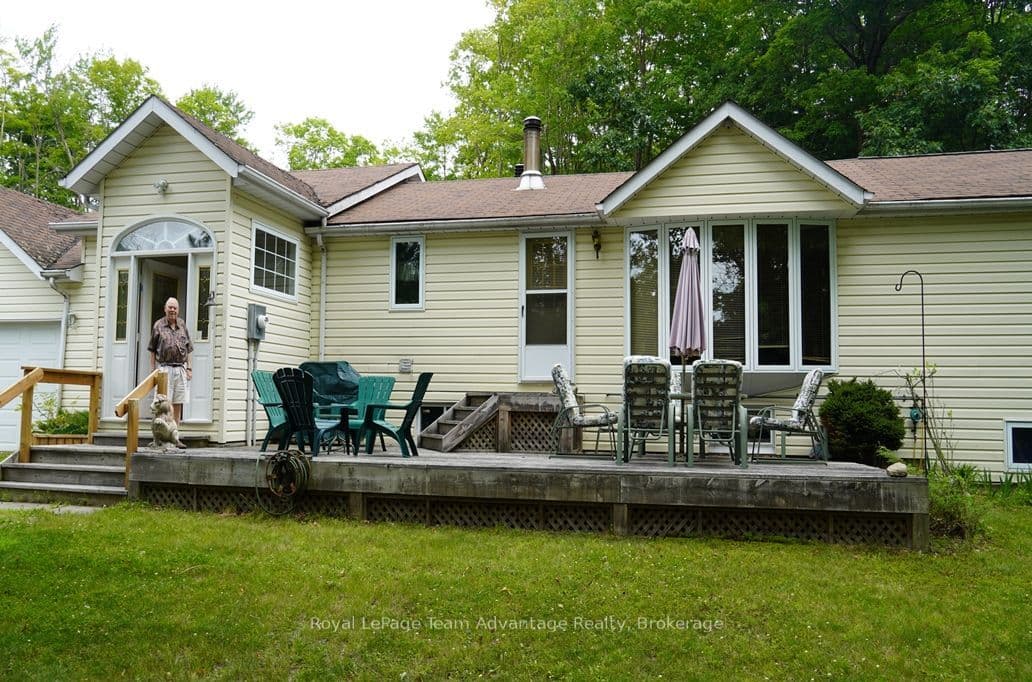 101 & 99 Carling Bay Road photo 1