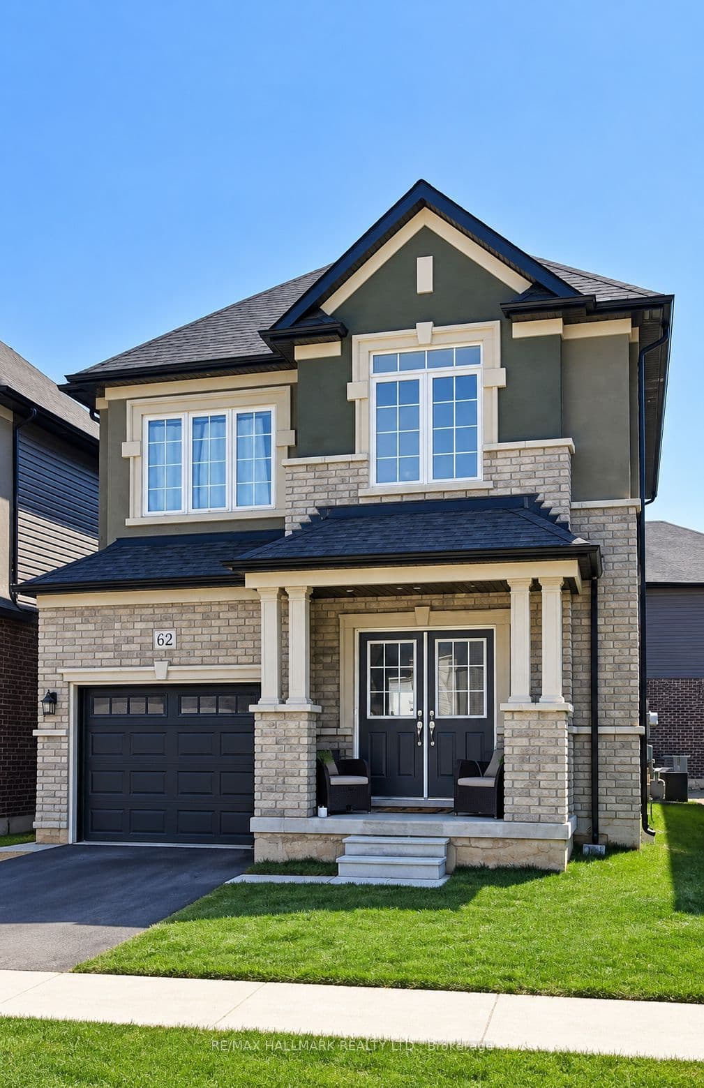 62 Macklin Street photo 1