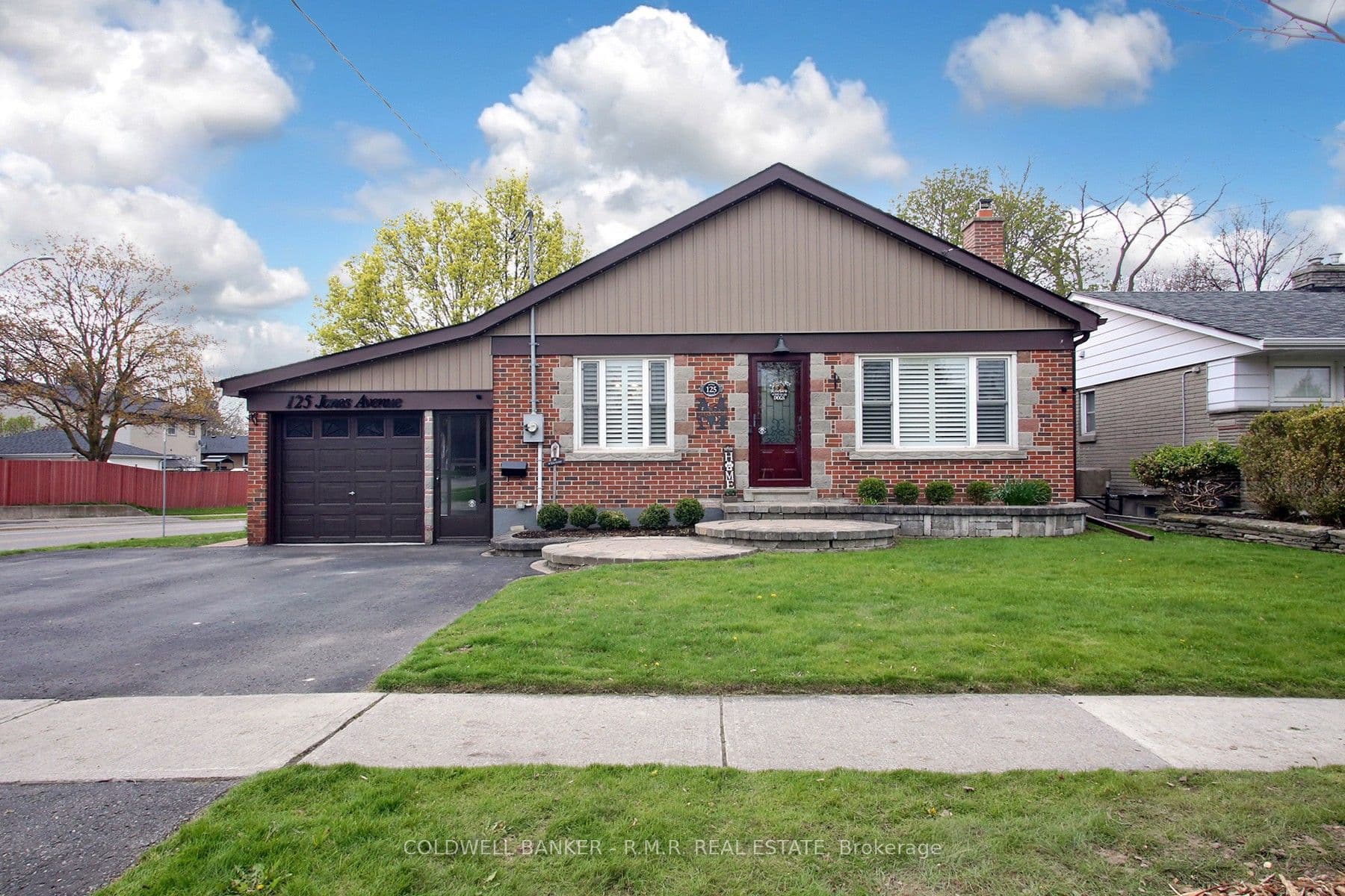 125 Jones Avenue photo 1