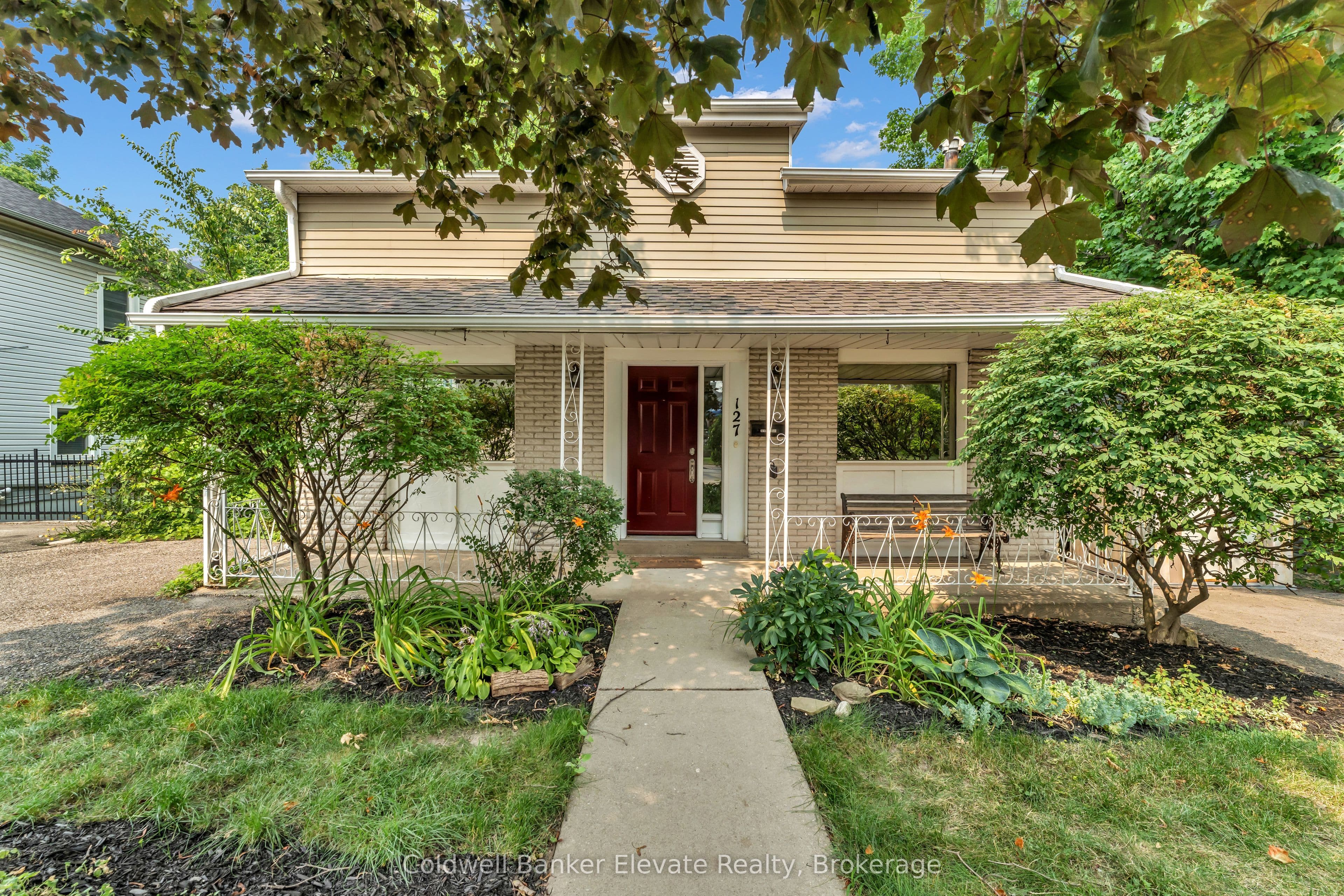 127 Main Street photo 1