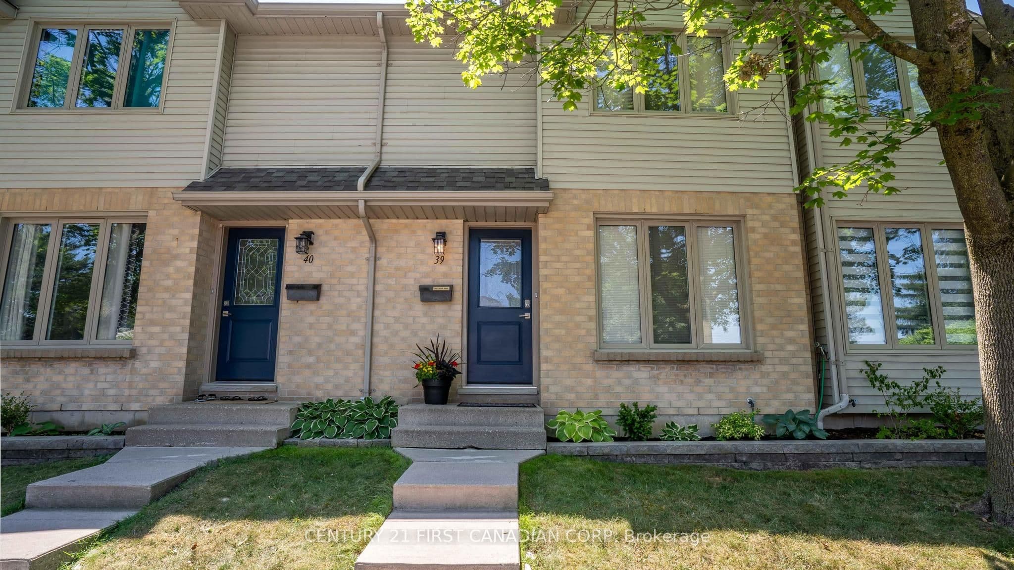 Unit 39 925 Lawson Road photo 1
