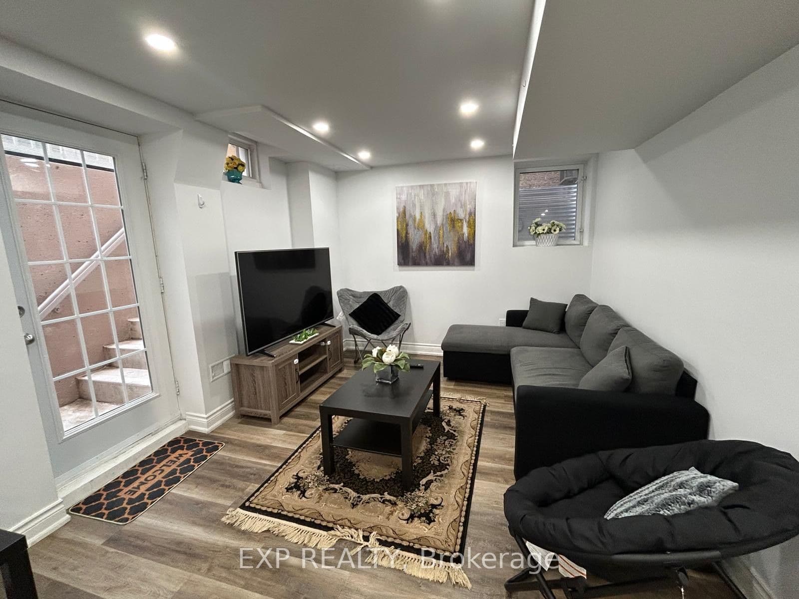 Unit Basement 307 Burloak Drive photo 1