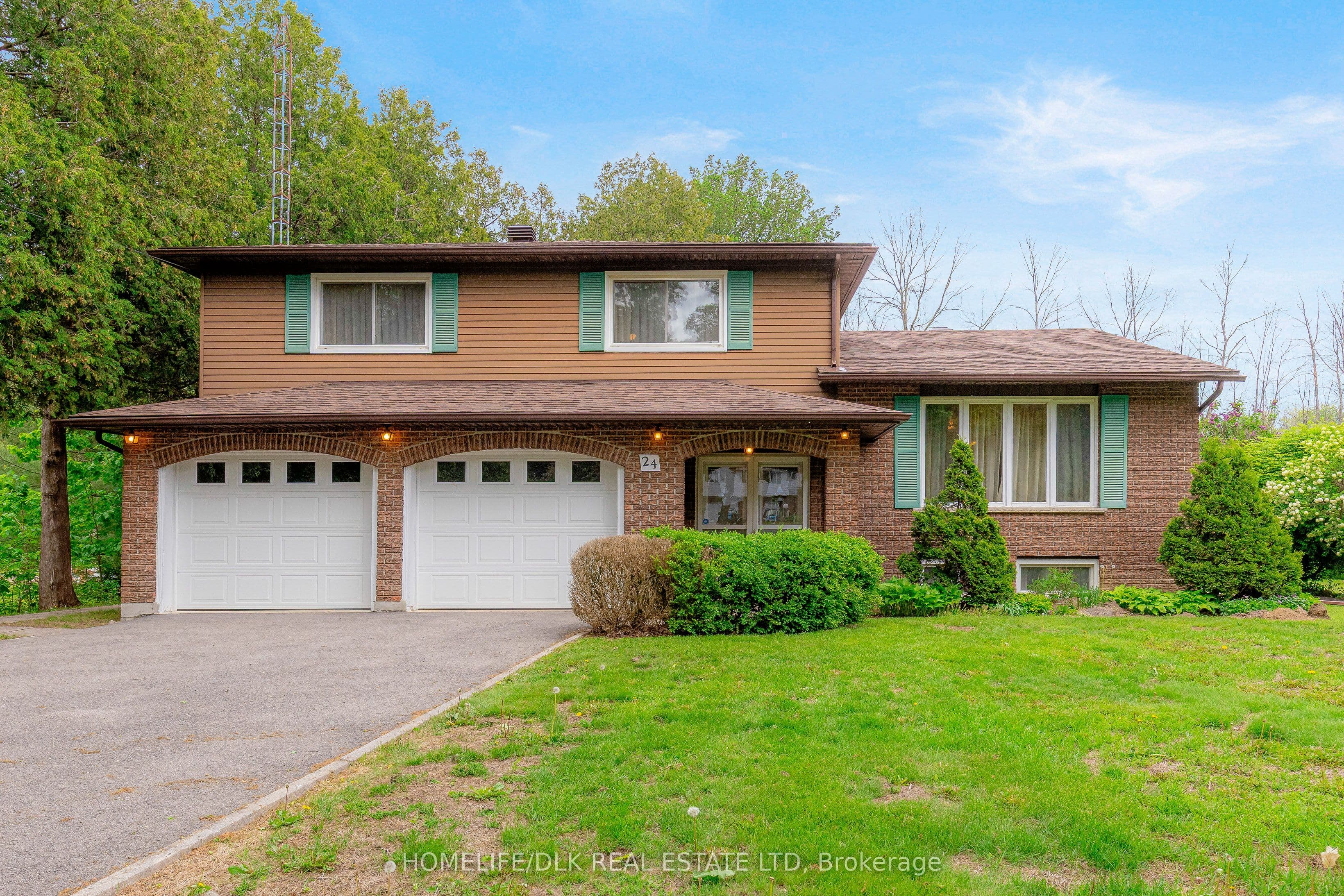 24 Cedar Street photo 1