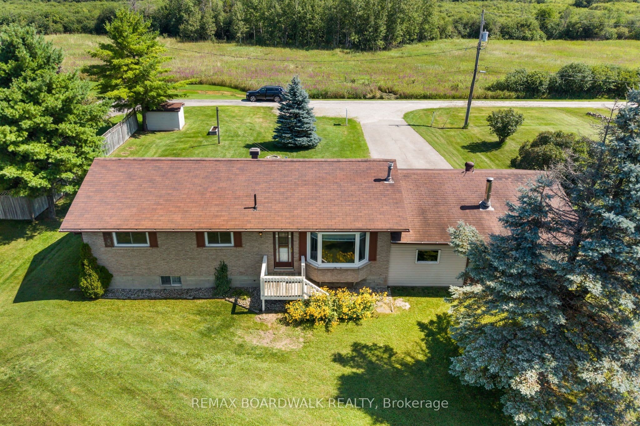 189 Arnold Drive photo 1