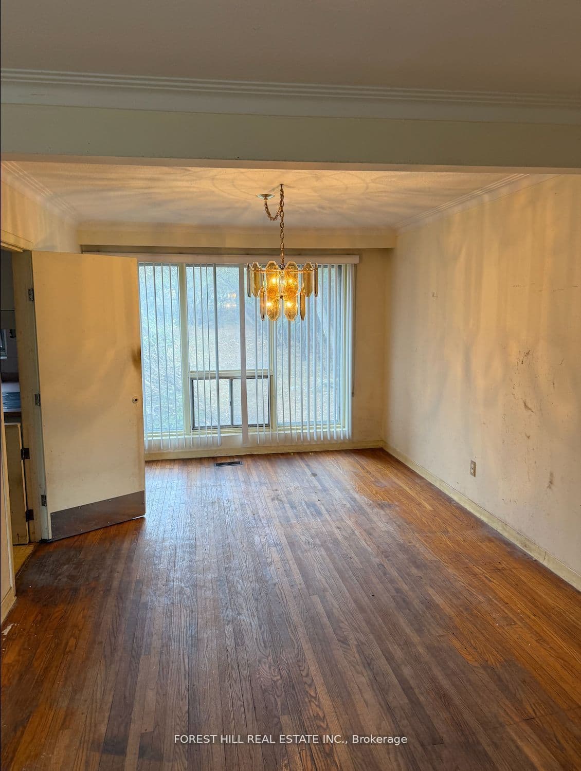 176 May Avenue photo 1
