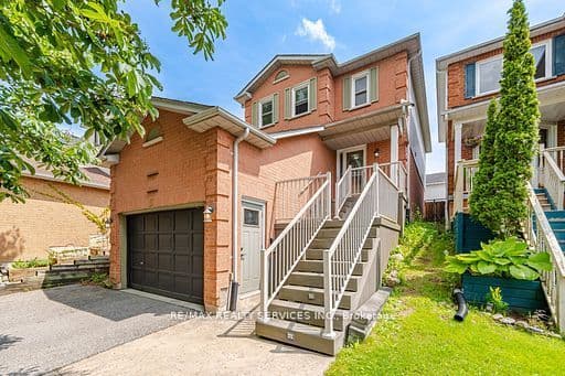15 Climie Court photo 1