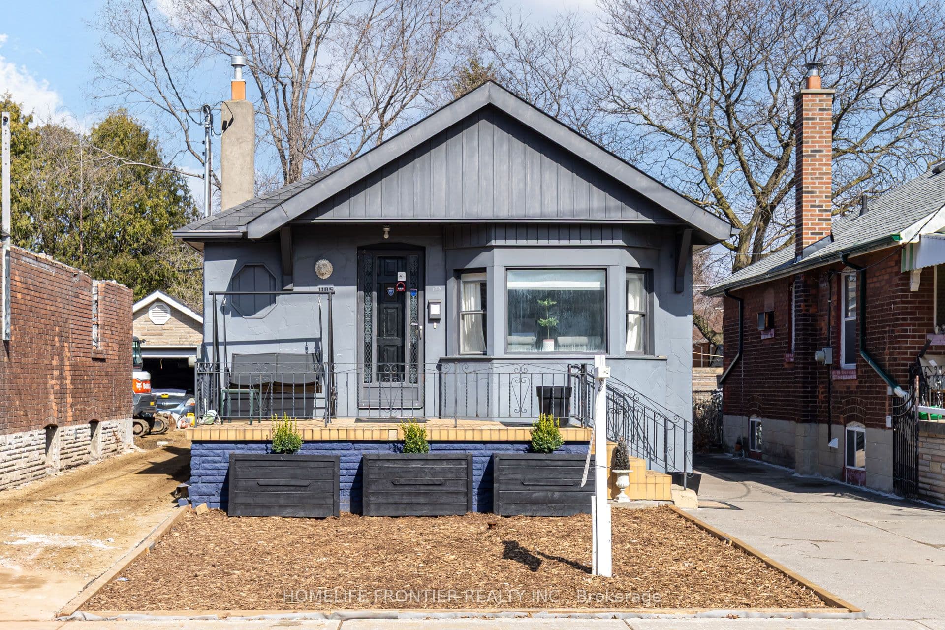1105 Greenwood Avenue photo 1