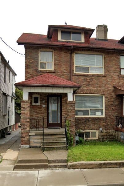 Unit Bsmt Apt 275 Oakwood Avenue photo 1