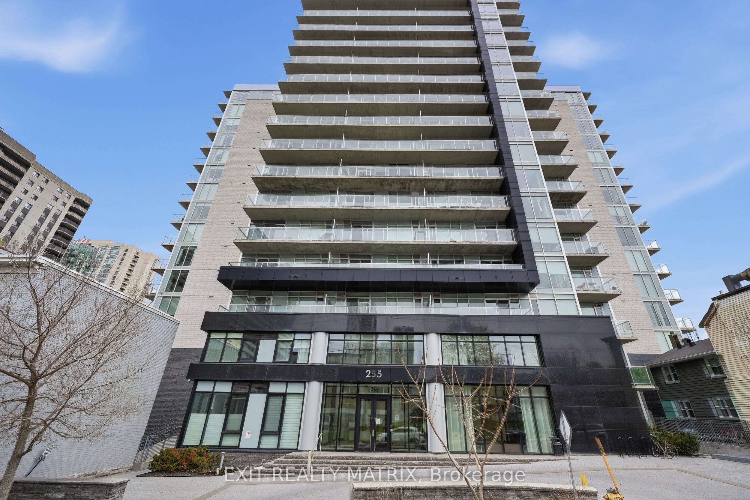 Unit 513 255 Bay Street photo 1