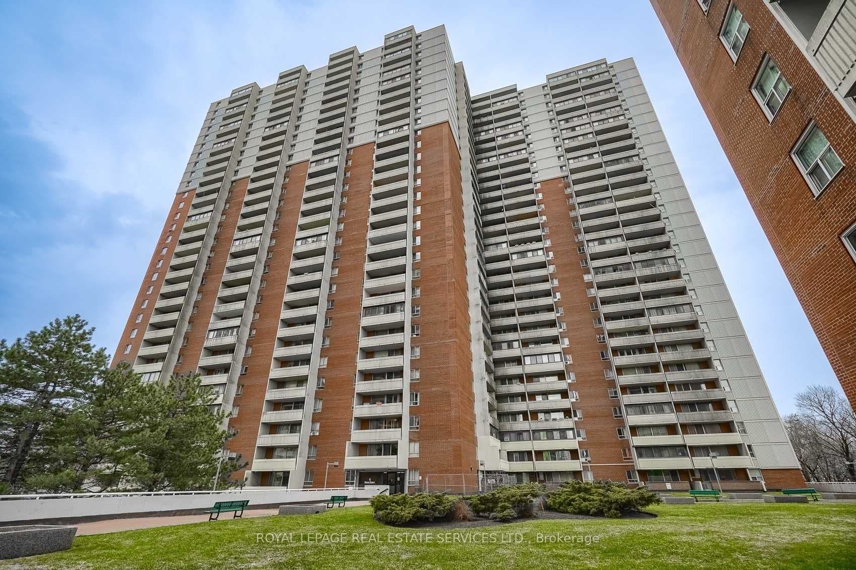 Unit 2614 1 Massey Square photo 1