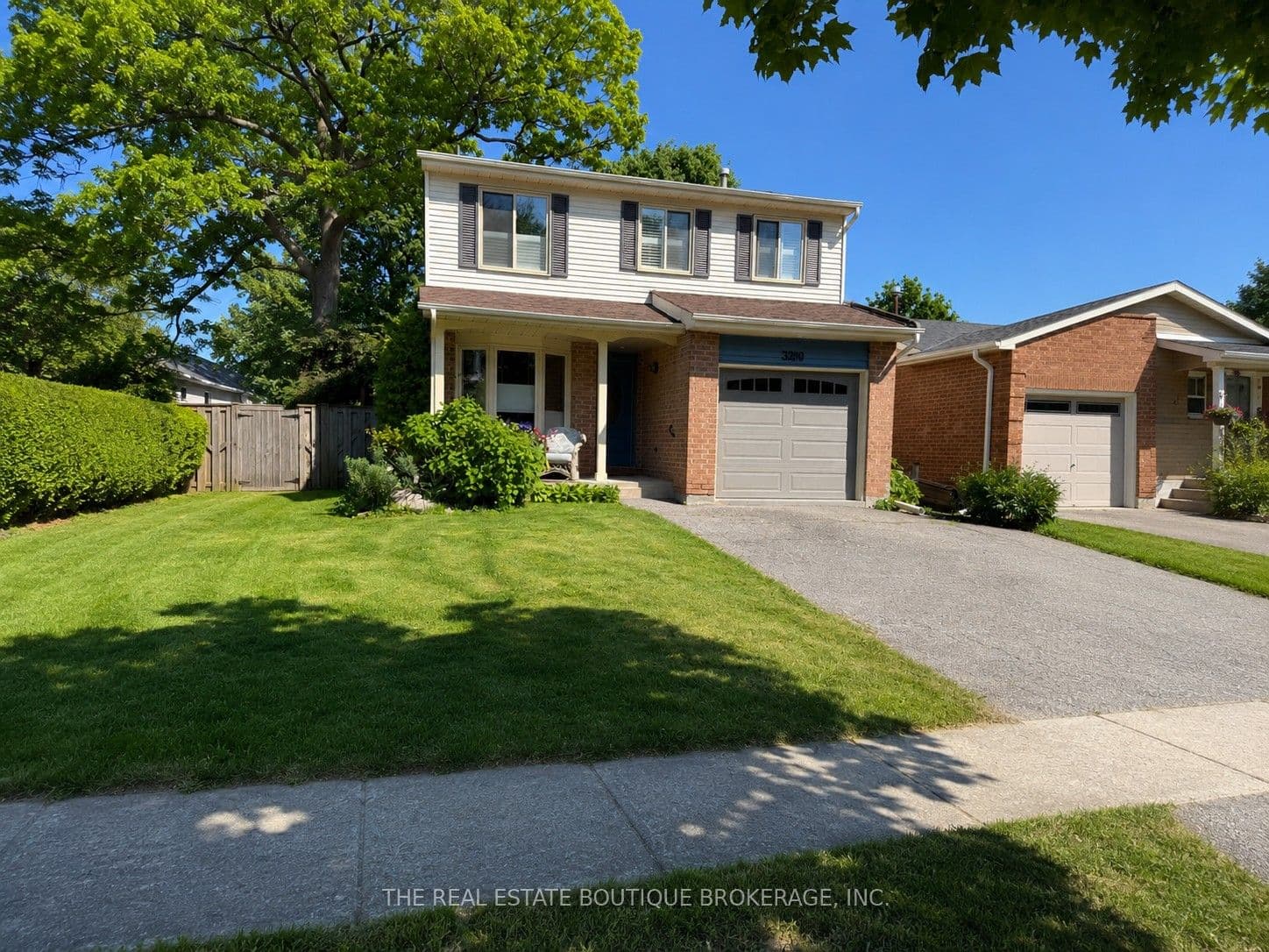 3200 Greenbough Crescent photo 1