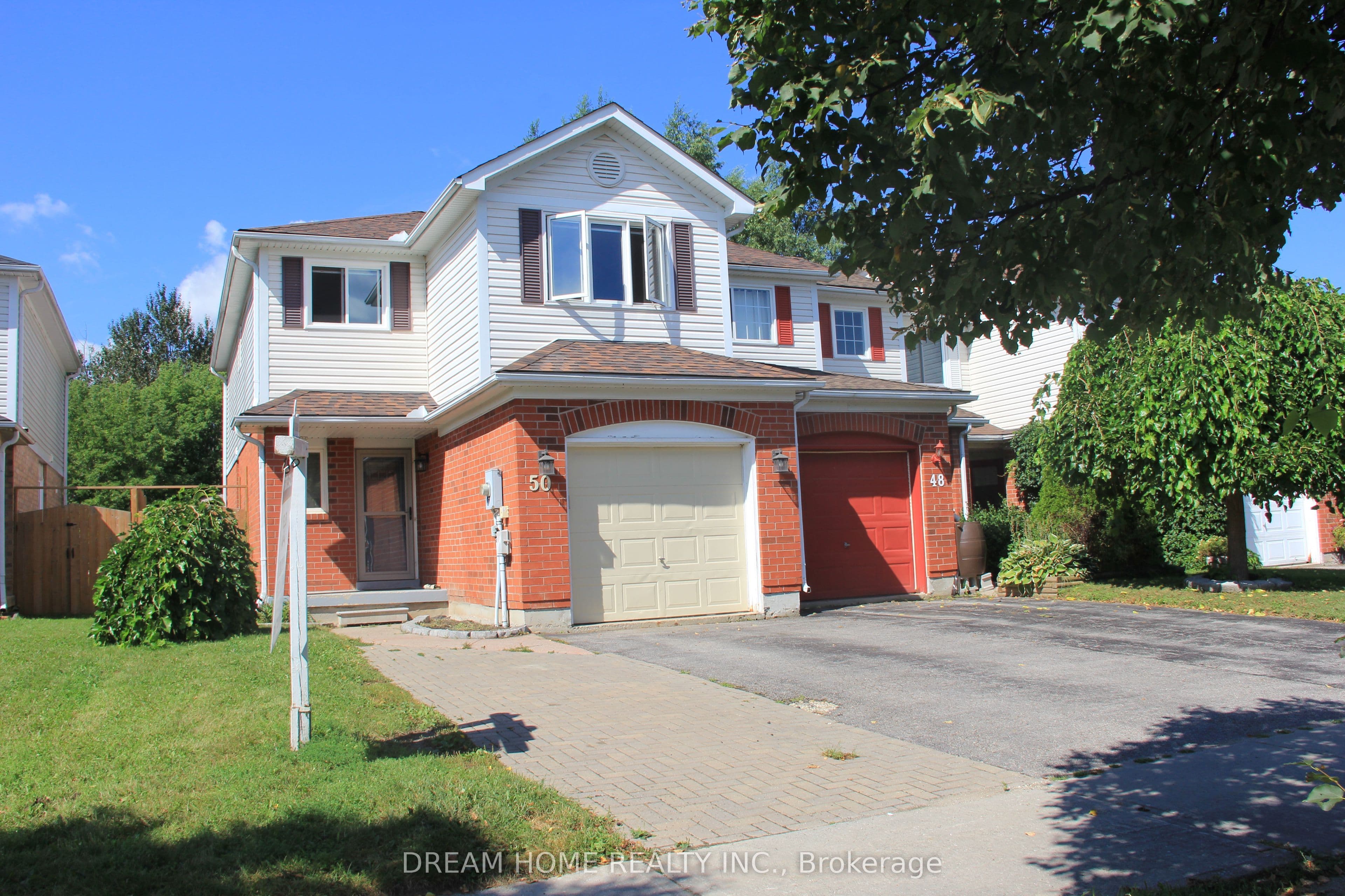 50 Pickett Crescent photo 1