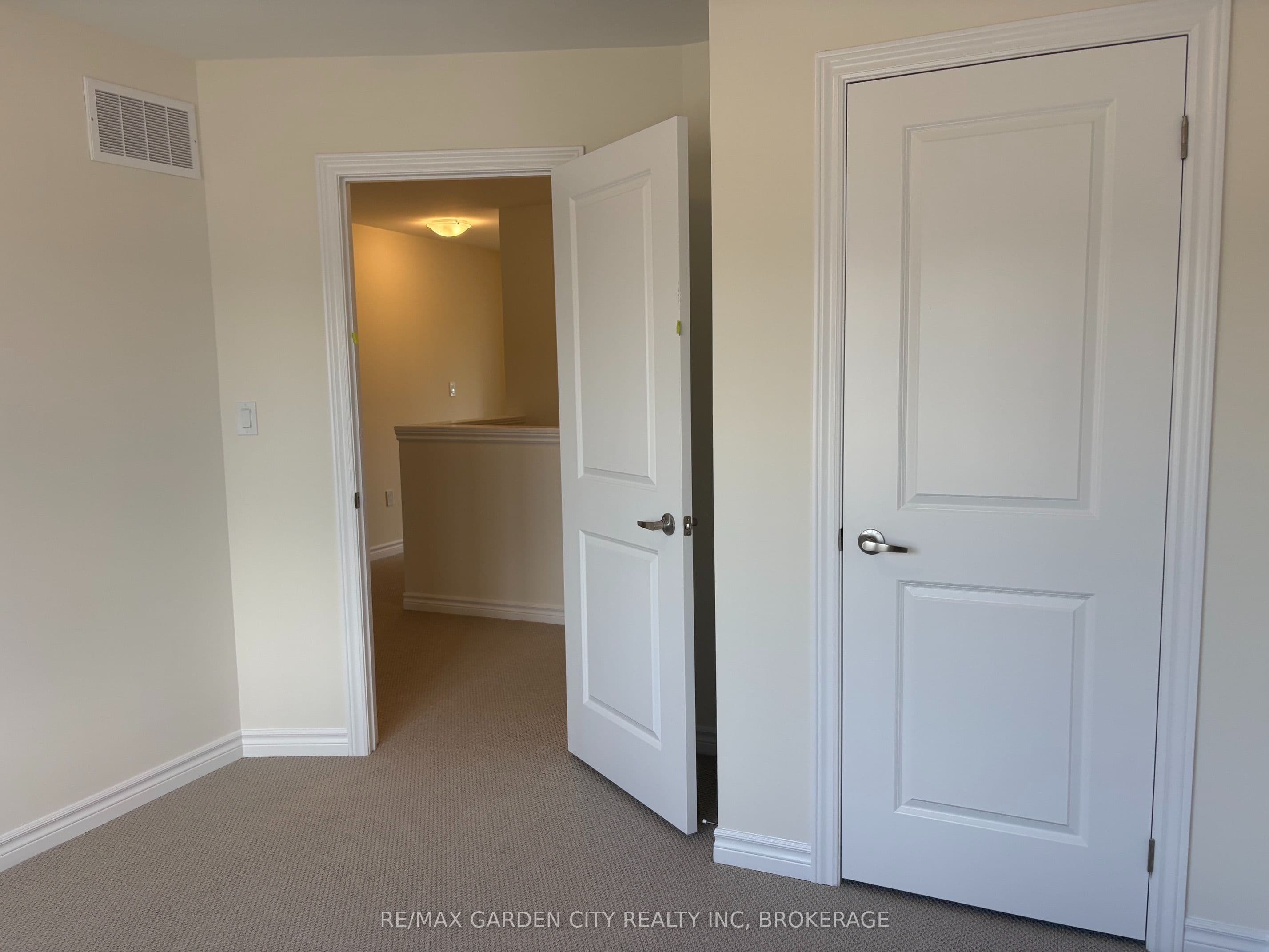 31 Postill Street photo 1