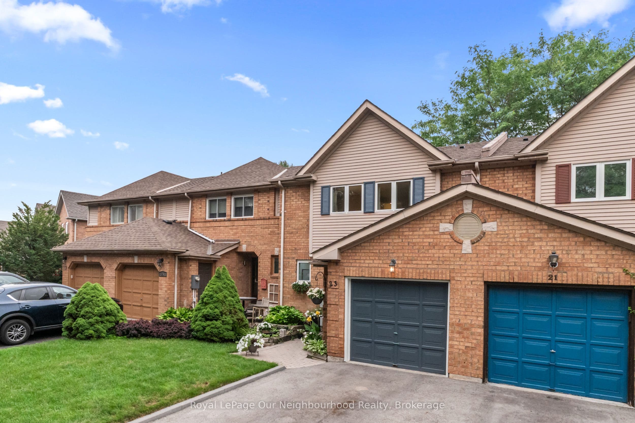 23 Woodward Drive photo 1