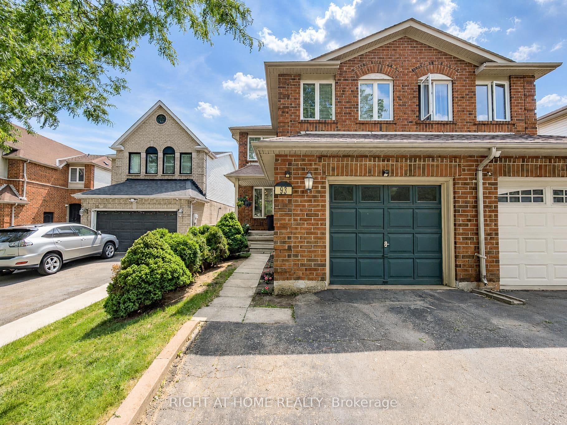 93 Townley Crescent photo 1
