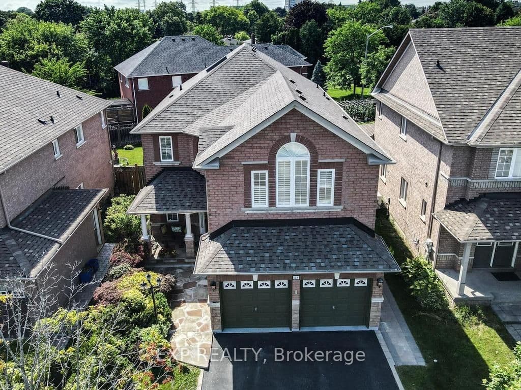 48 Stonebridge Boulevard photo 1
