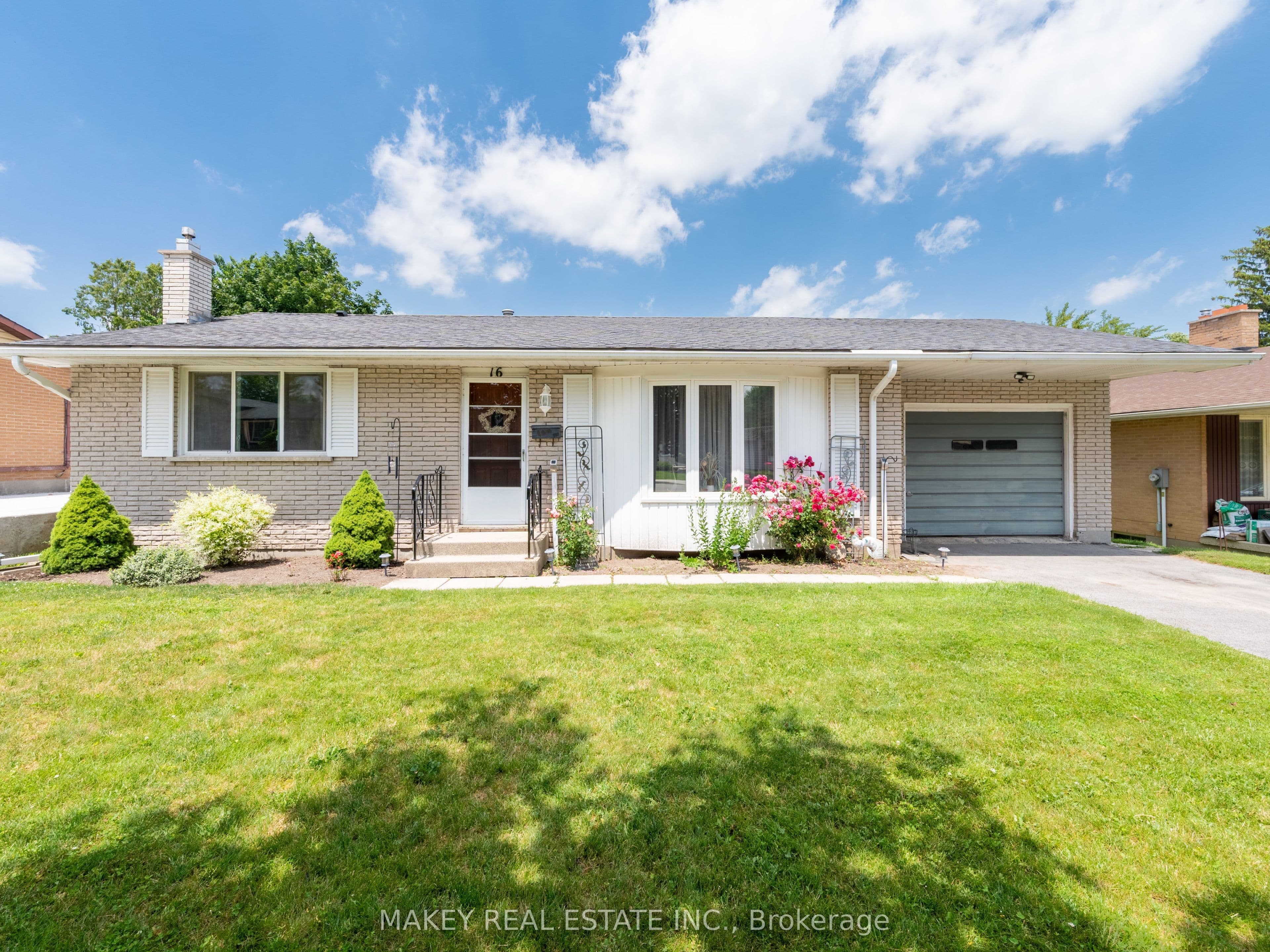 16 Fergusson Avenue photo 1