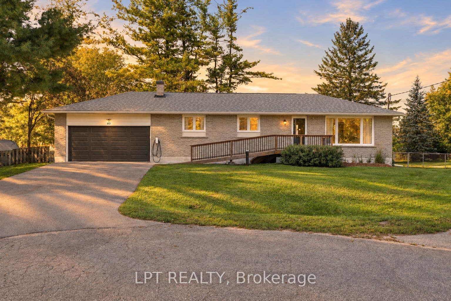 40 Rosemary Lane photo 1