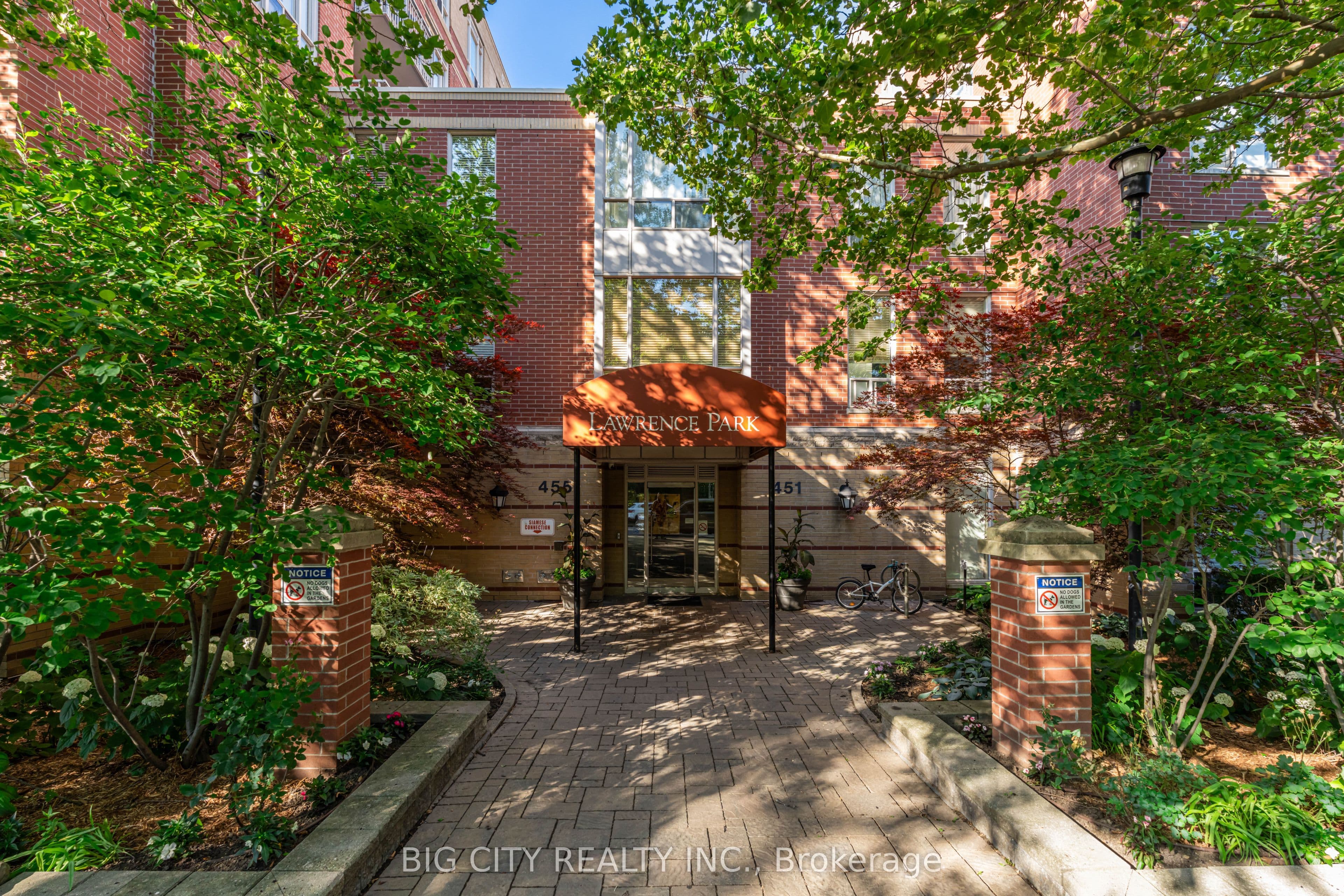 Unit 412 455 Rosewell Avenue photo 1