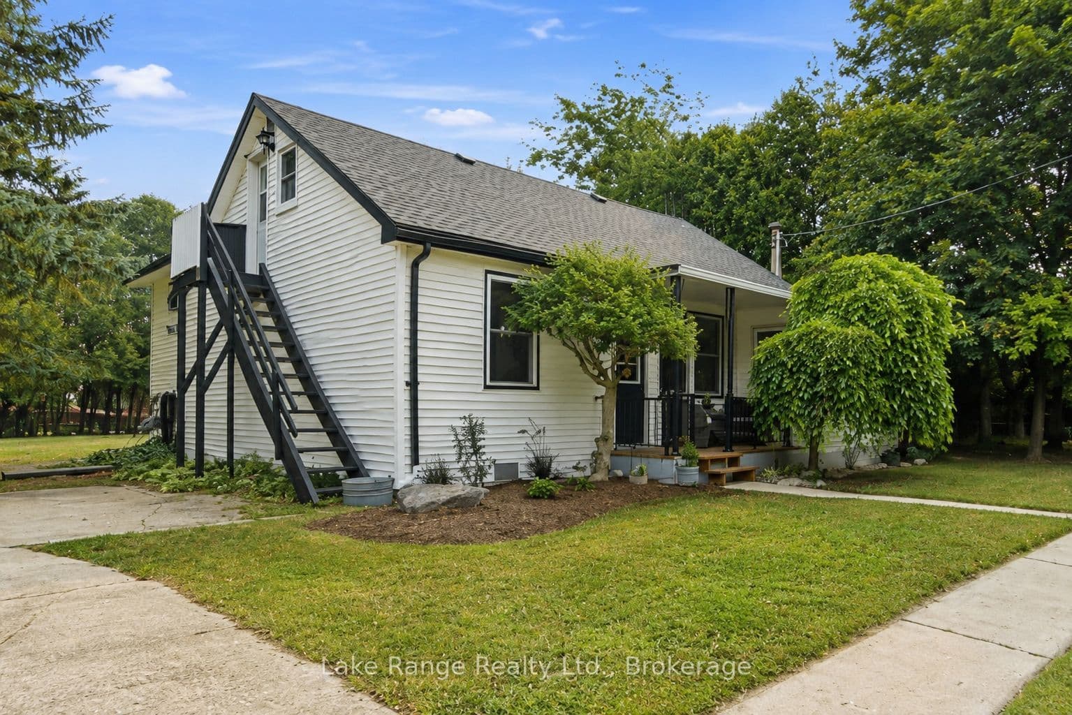 73 Queen Street photo 1