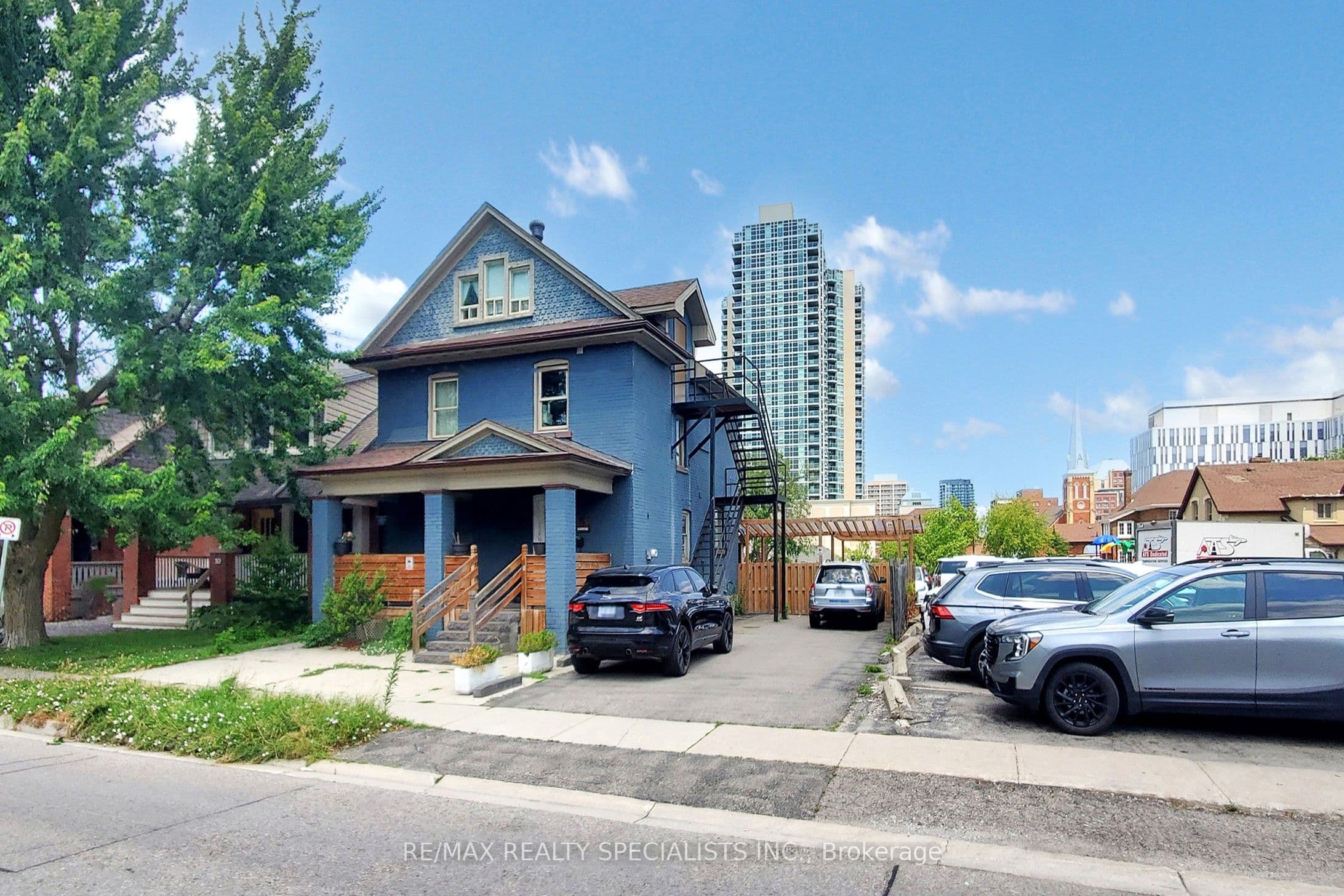 8 Mill Street photo 1