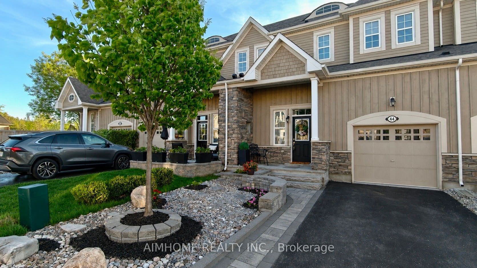 44 Courting House Place photo 1