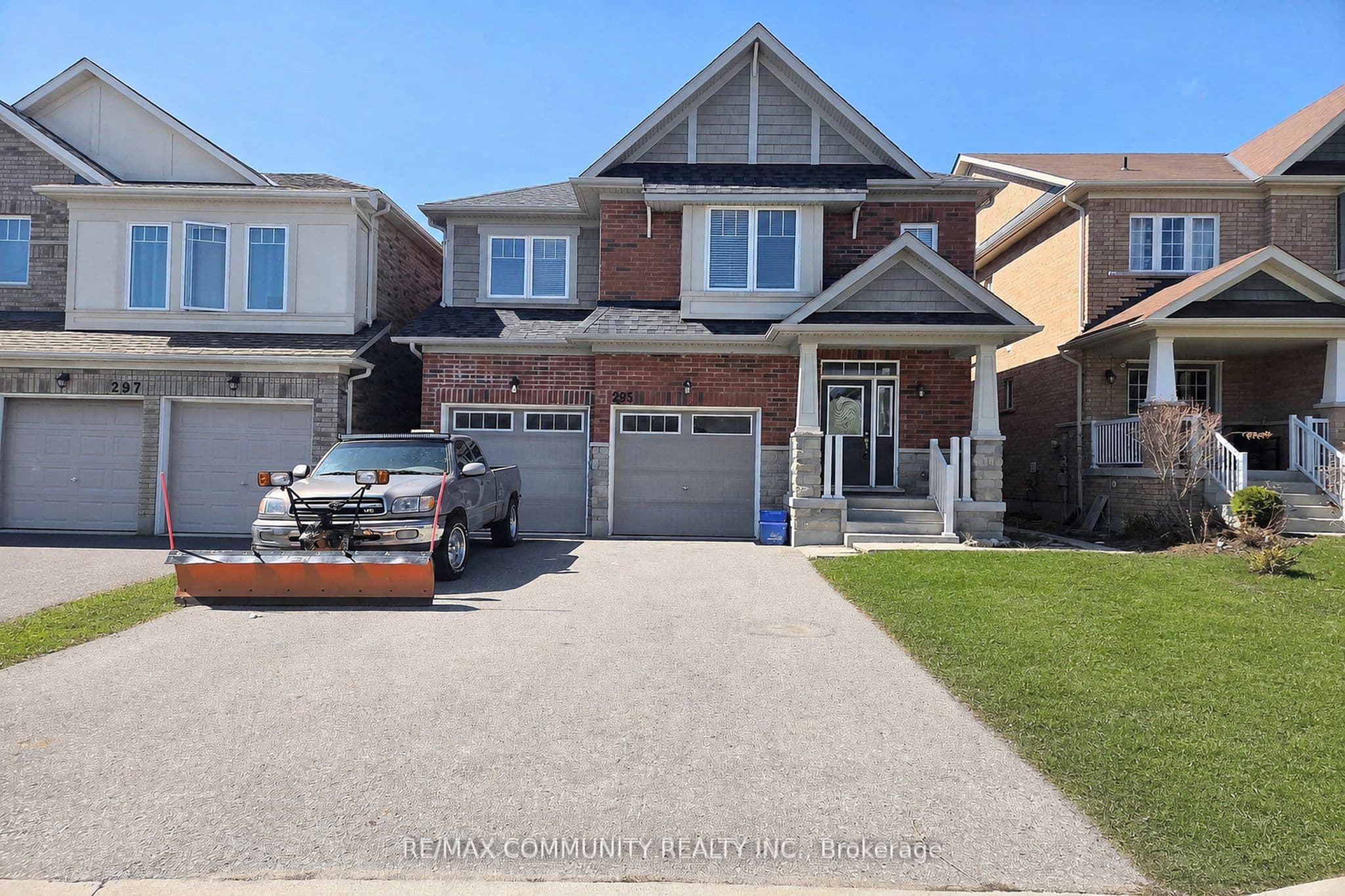 293 Pimlico Drive photo 1