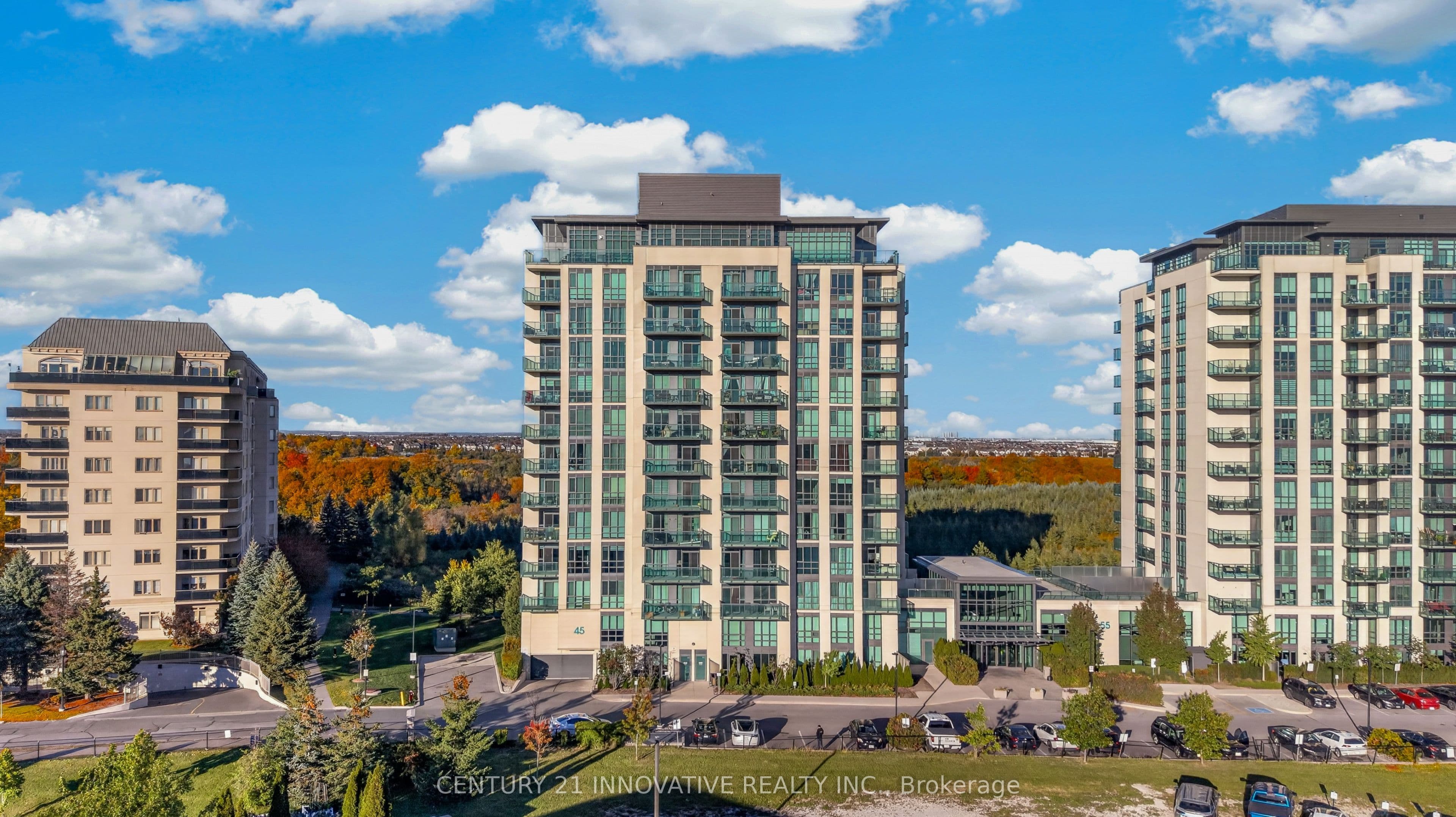 Unit 302 45 Yorkland Boulevard photo 1