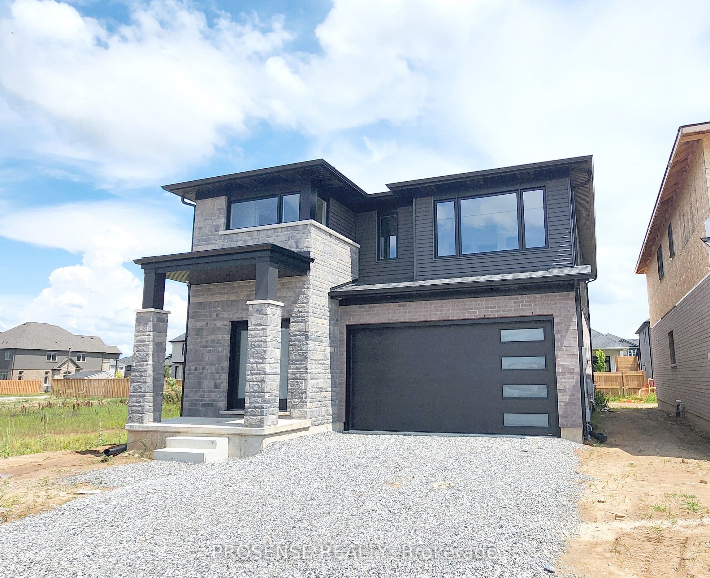 15 Samuel Avenue photo 1