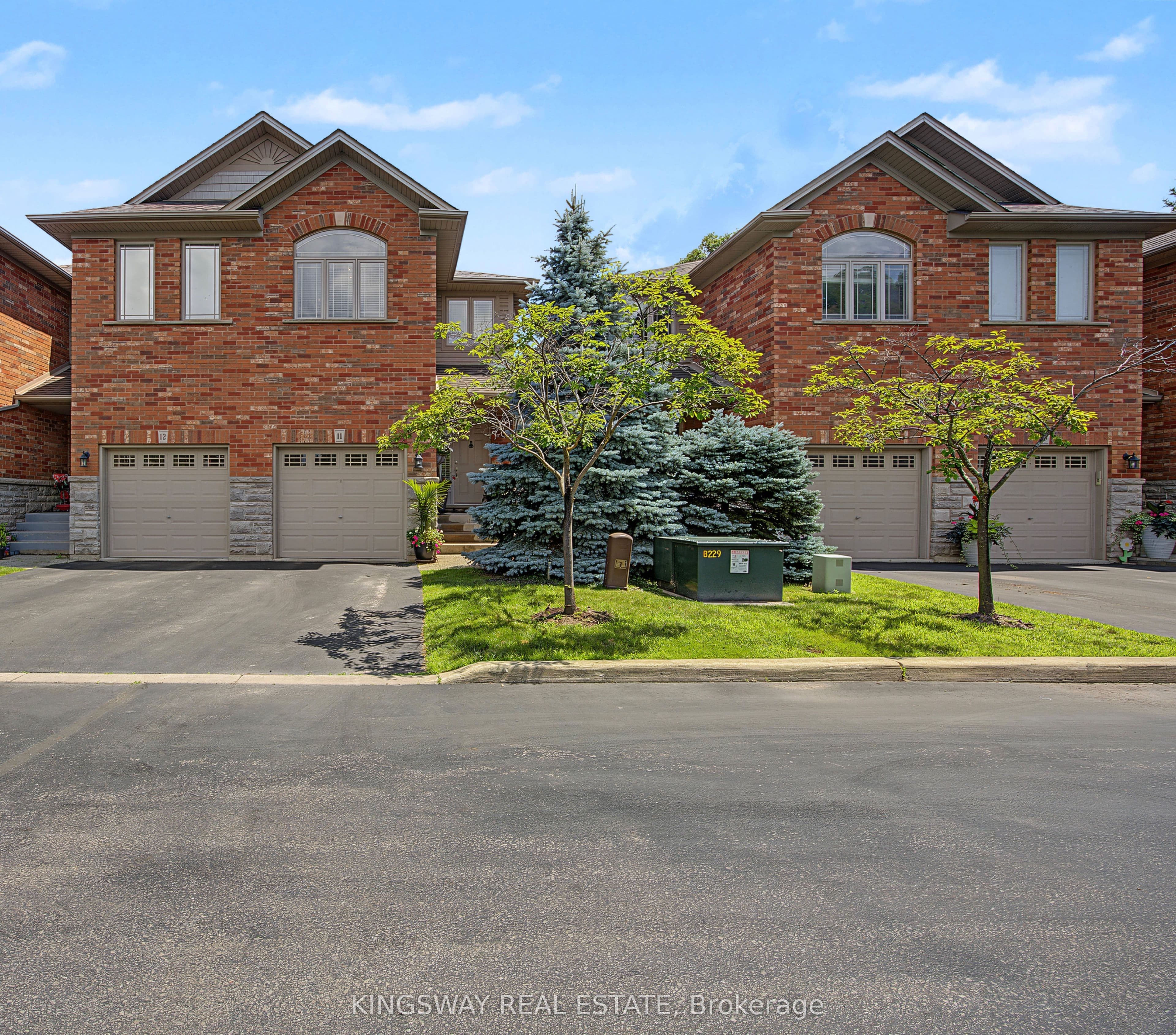 Unit 11 218 Plains Road photo 1