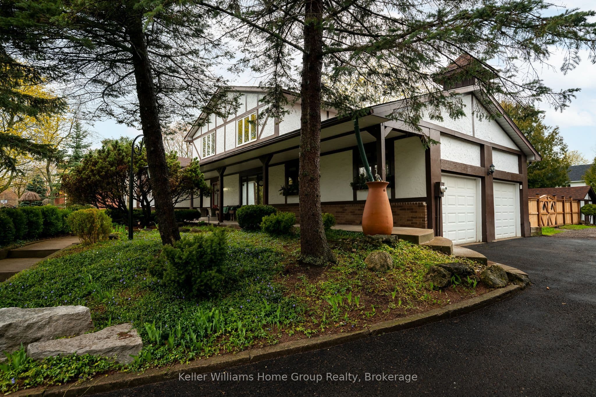 26 Orangeville Street photo 1