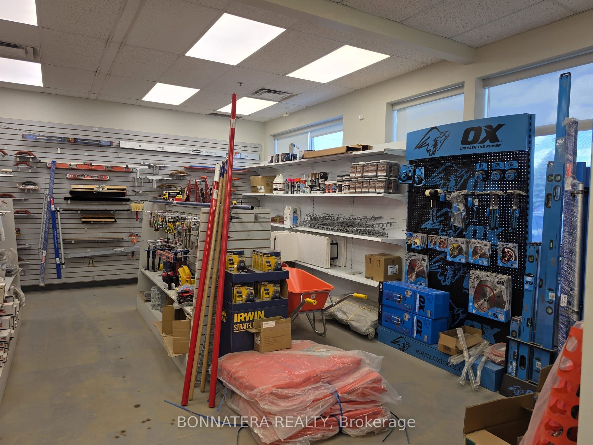 Unit 7 3330 Ridgeway Drive photo 1