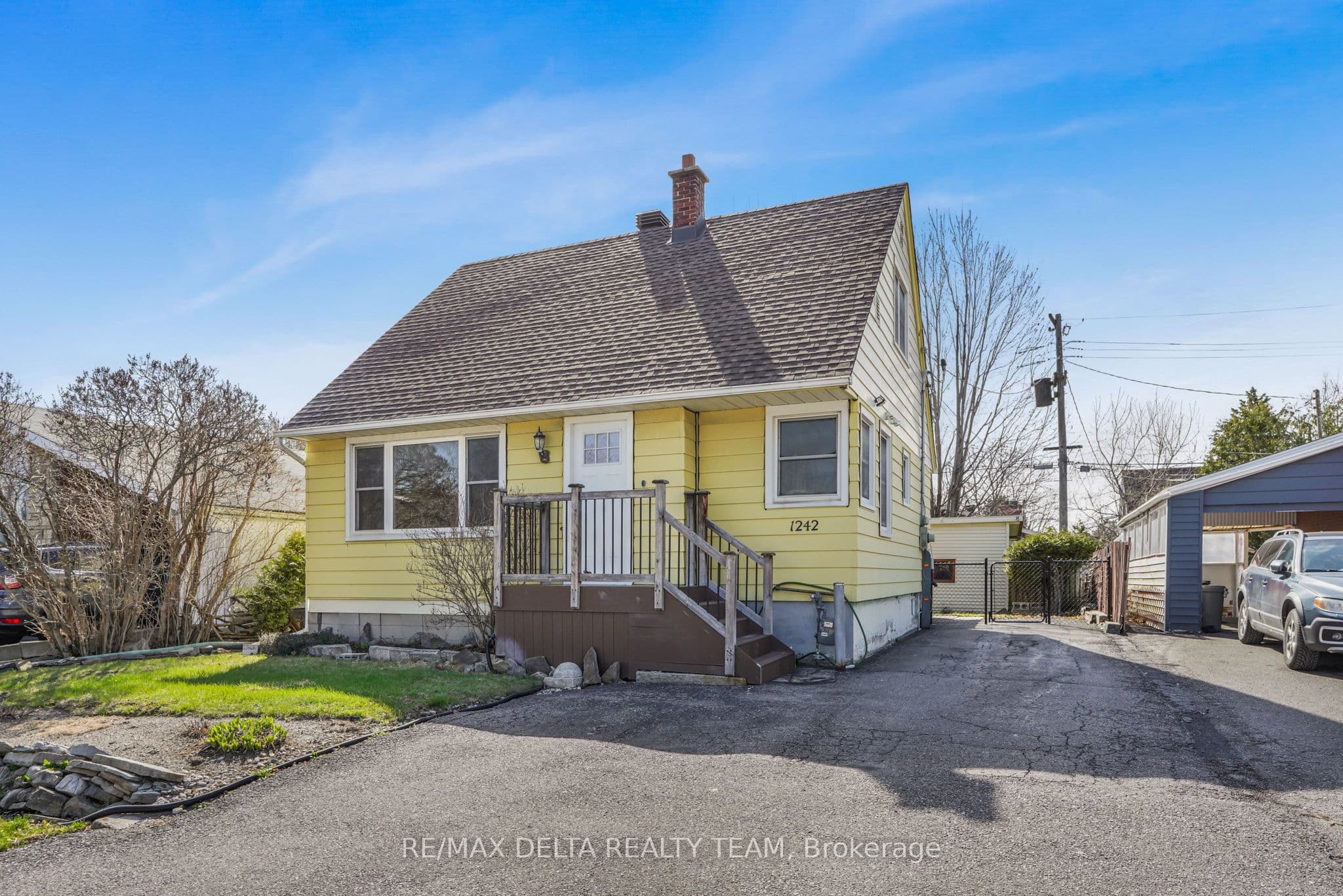 1242 Vancouver Avenue photo 1