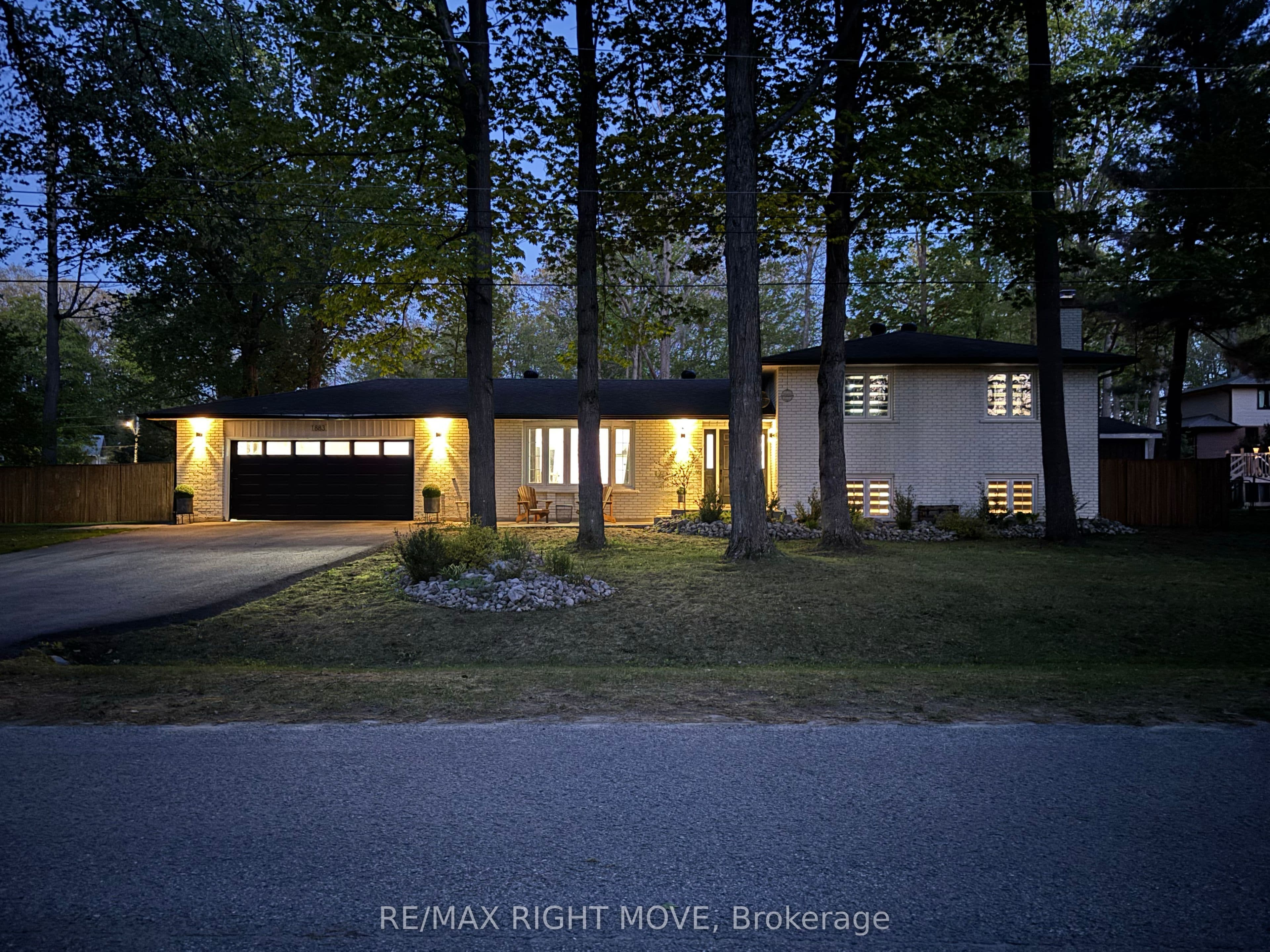 1883 Glen Oak Lane photo 1