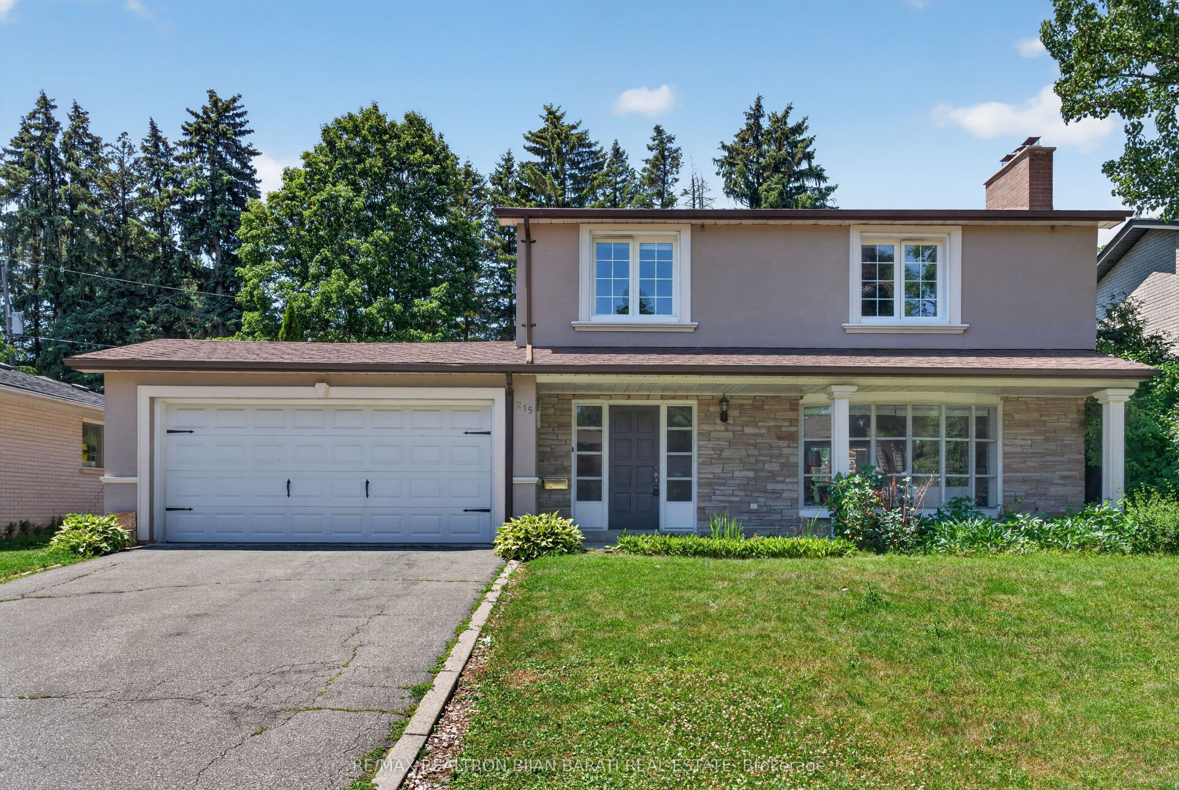 215 Grandview Avenue photo 1